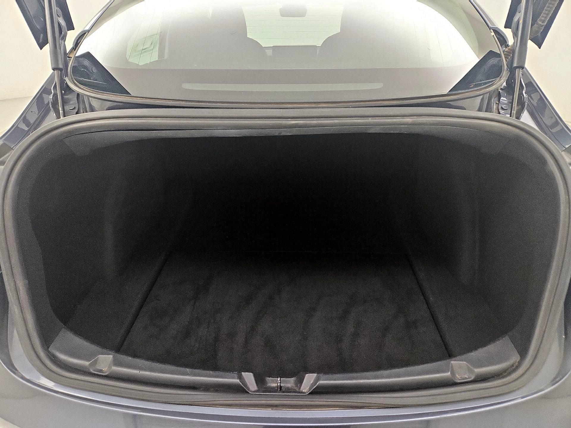 Thumbnail: 2020 Tesla Model 3 - 19