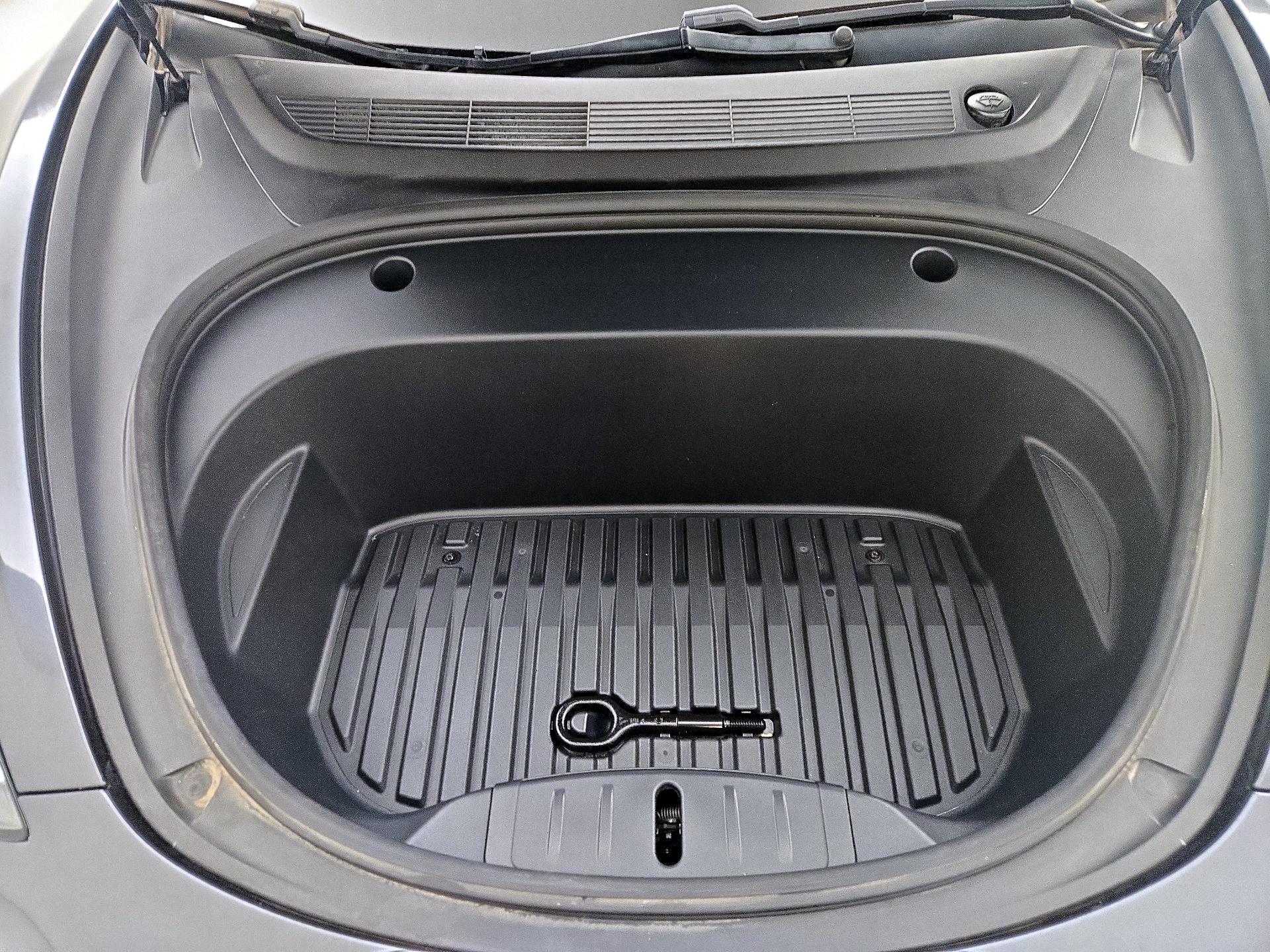 Thumbnail: 2020 Tesla Model 3 - 20