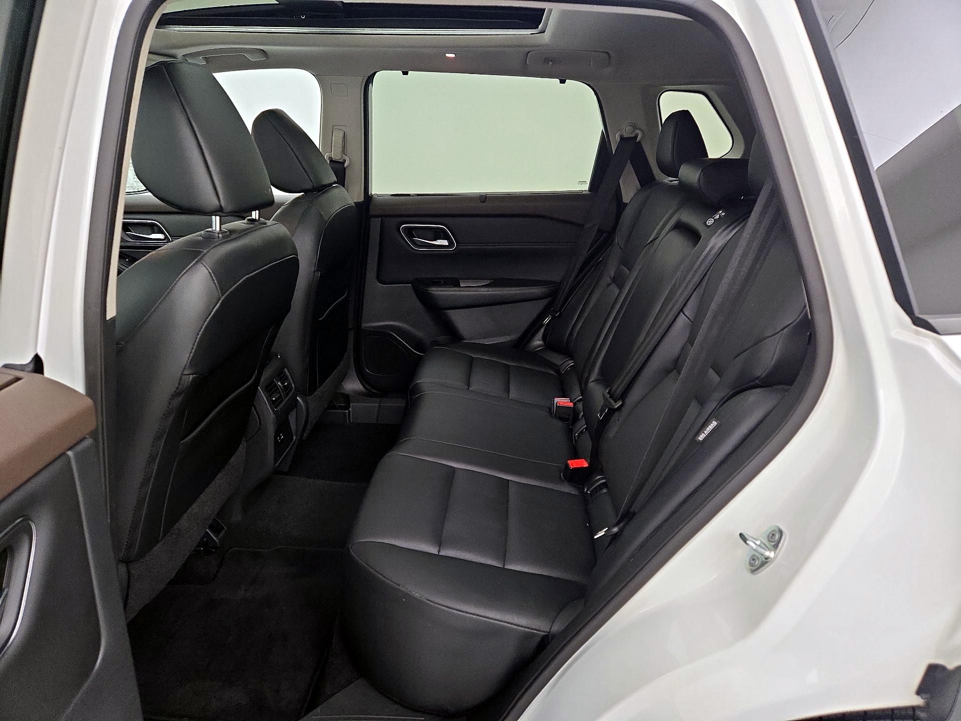 Thumbnail: 2021 Nissan Rogue - 20