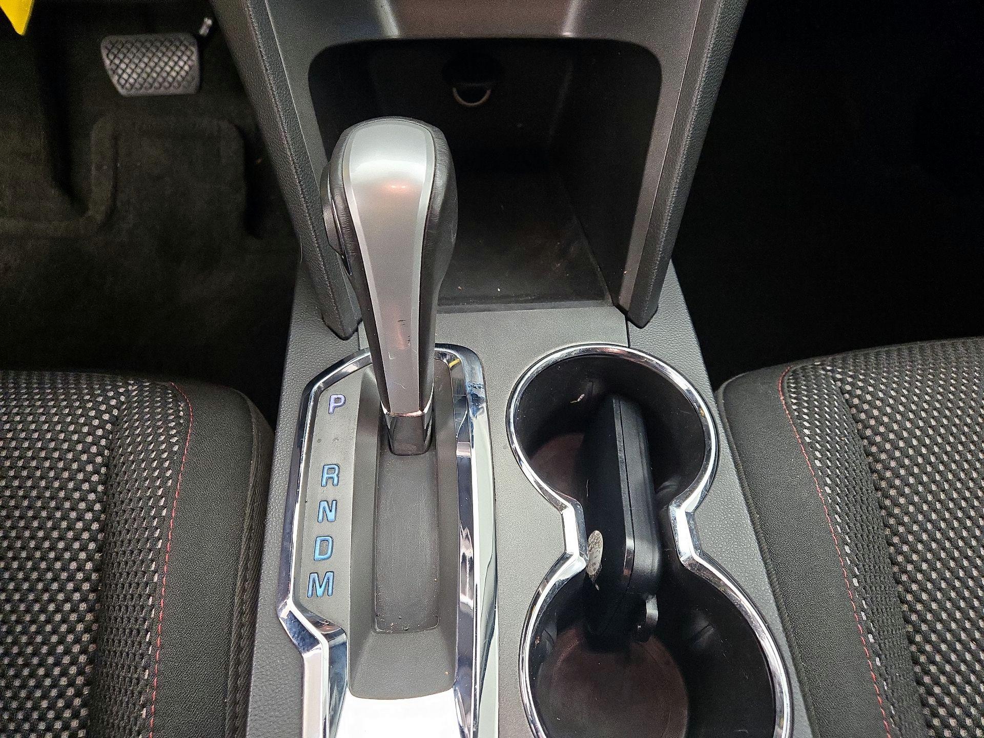 Thumbnail: 2015 Chevrolet Equinox - 16