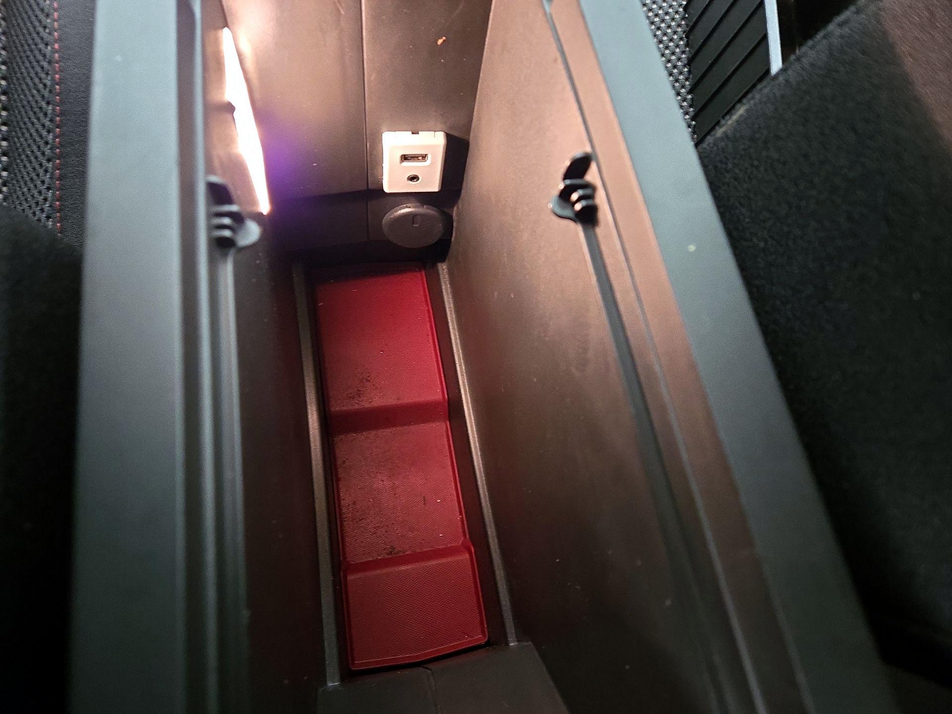 Thumbnail: 2015 Chevrolet Equinox - 17