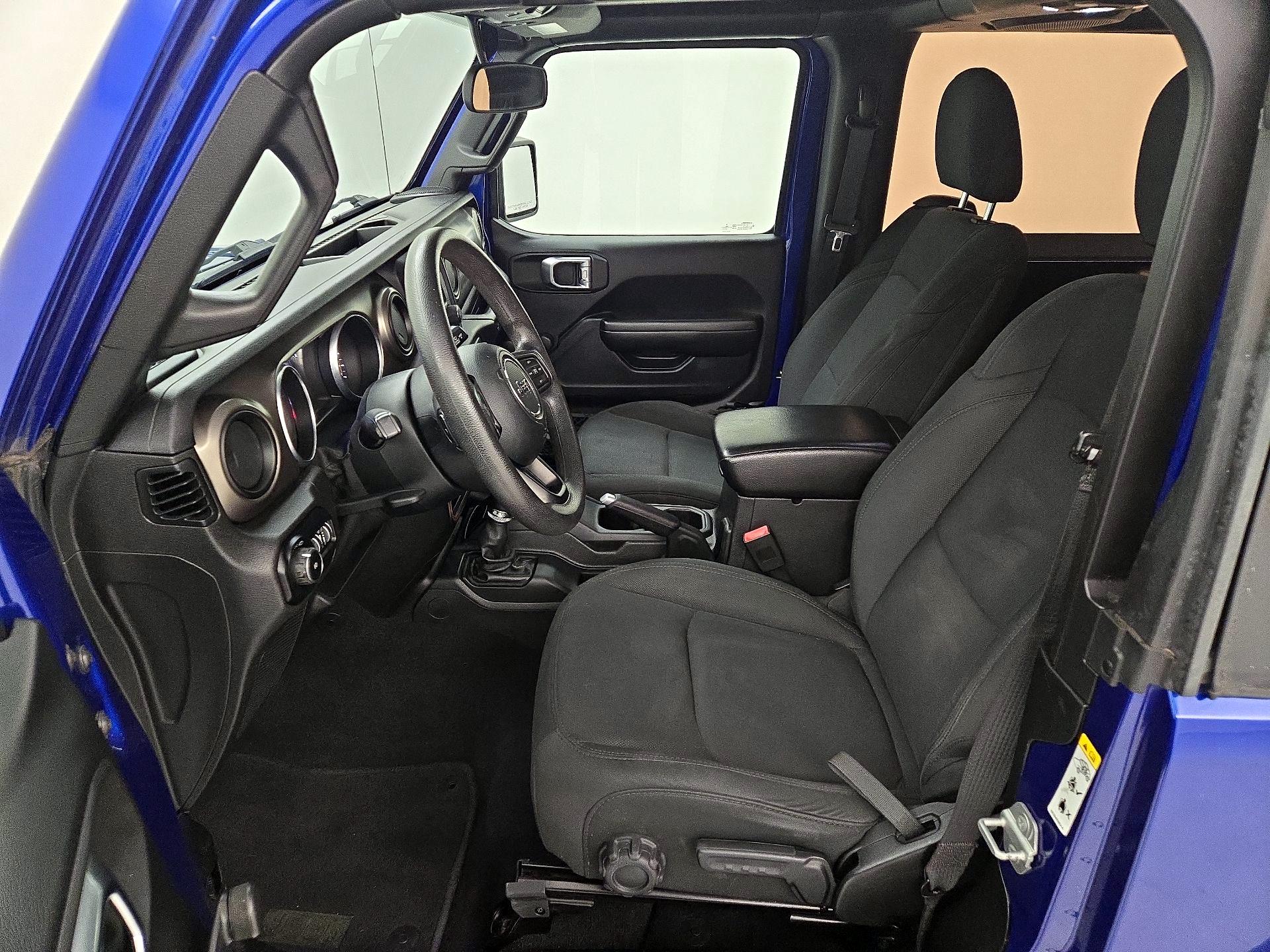 Thumbnail: 2018 Jeep Wrangler - 11