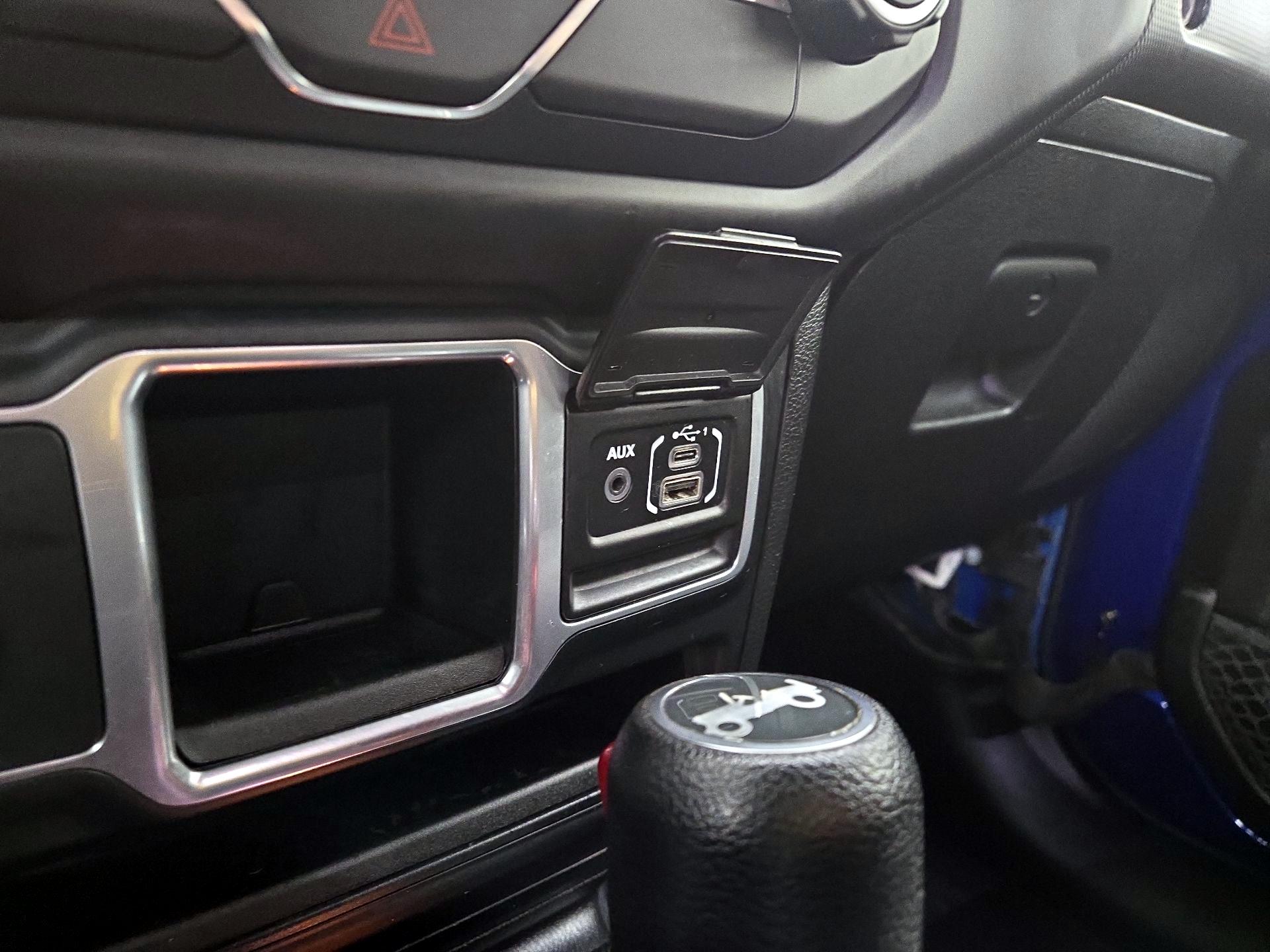 Thumbnail: 2018 Jeep Wrangler - 18