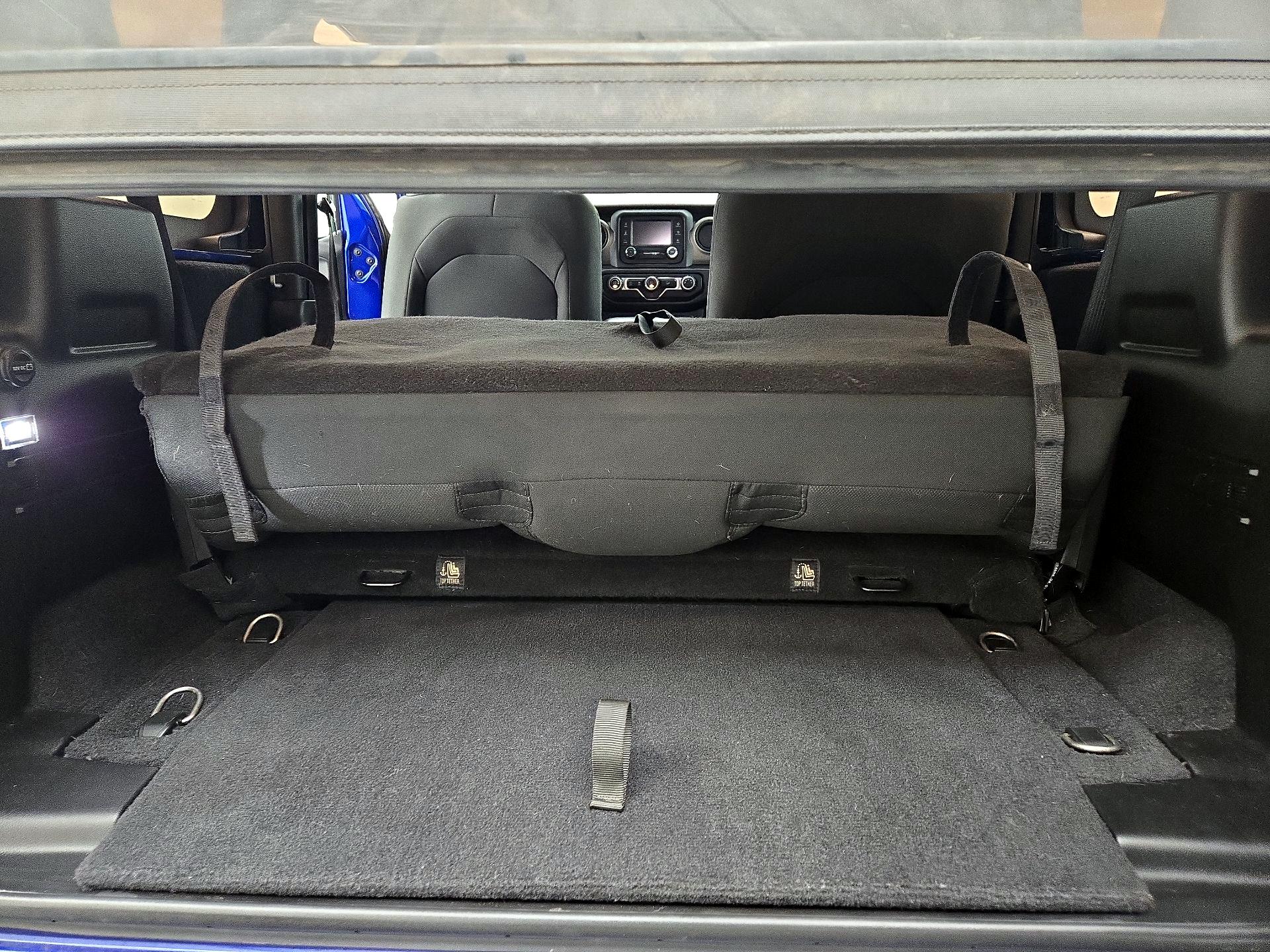 Thumbnail: 2018 Jeep Wrangler - 20