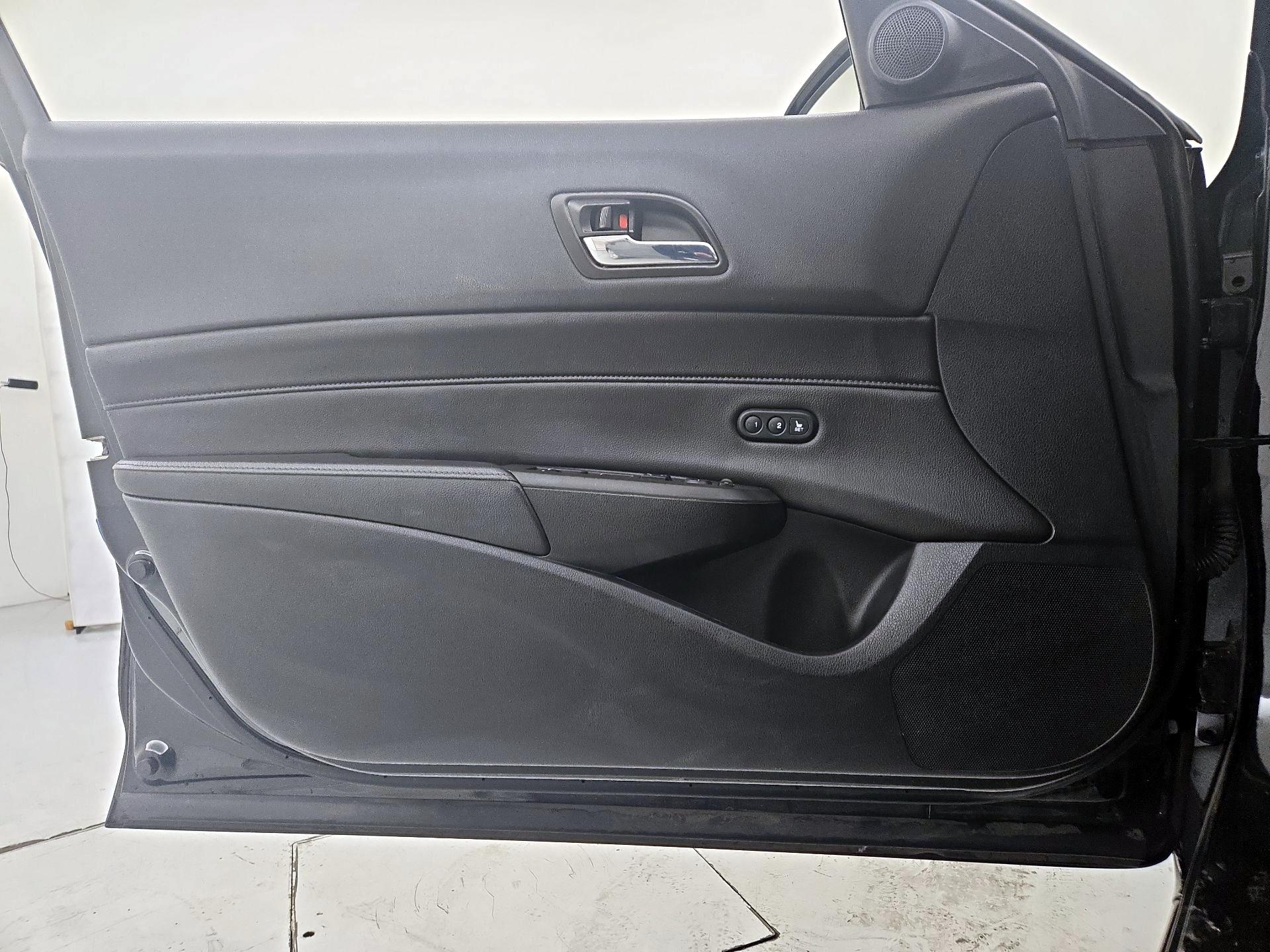 Thumbnail: 2017 Acura ILX - 12