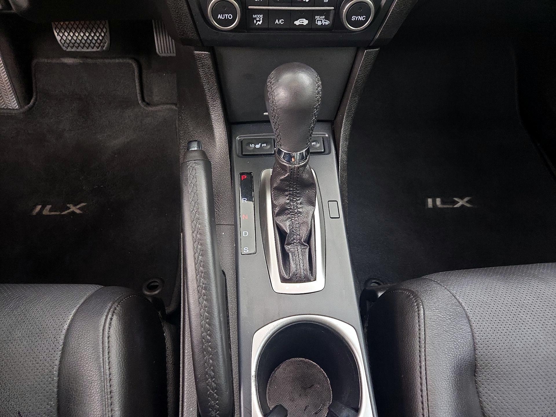 Thumbnail: 2017 Acura ILX - 17