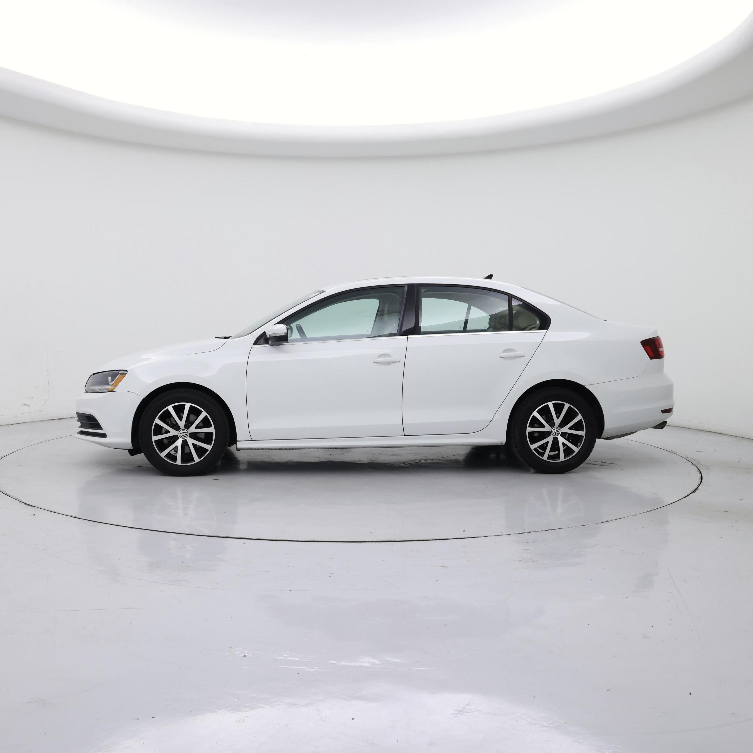 Thumbnail: 2017 Volkswagen Jetta - 3