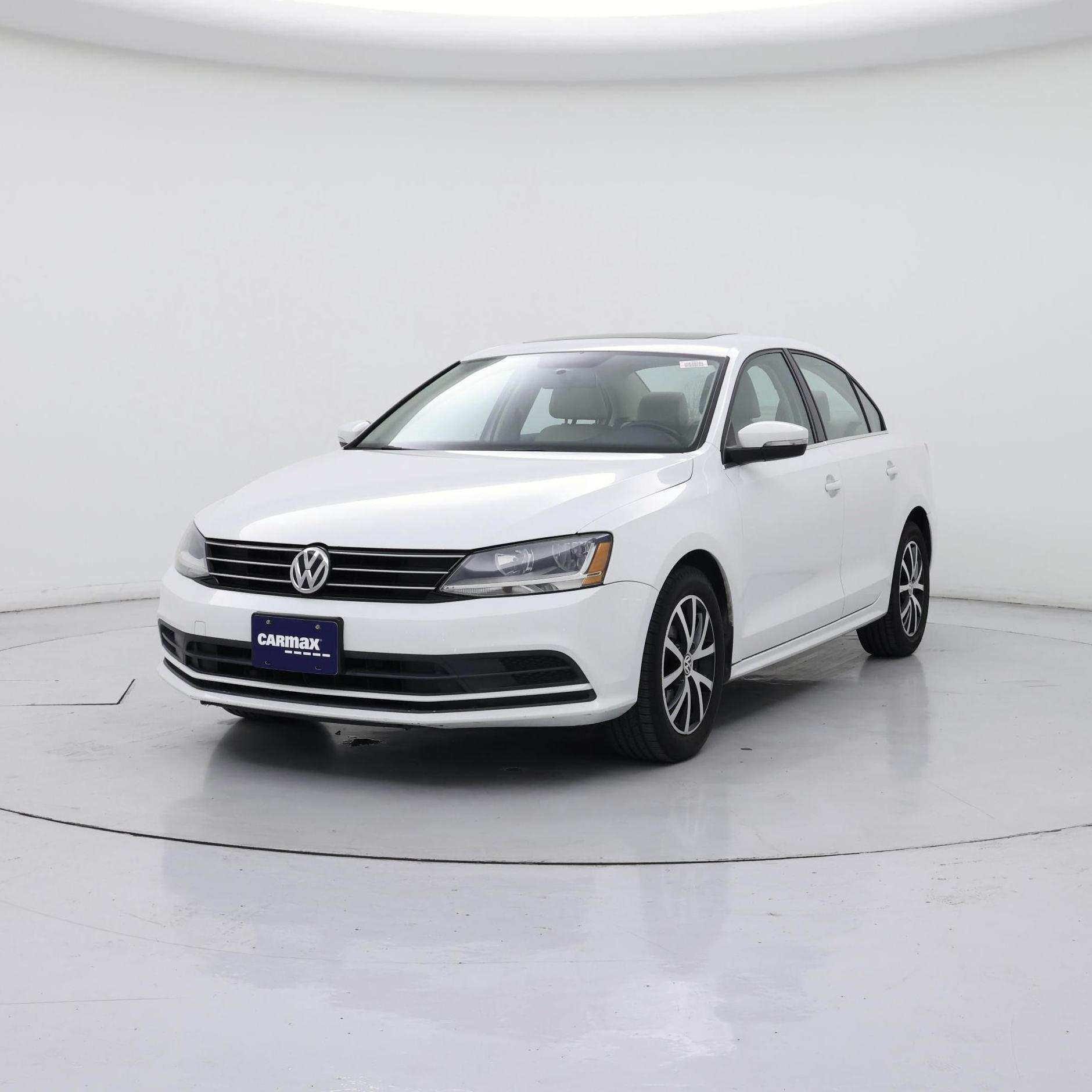 Thumbnail: 2017 Volkswagen Jetta - 4