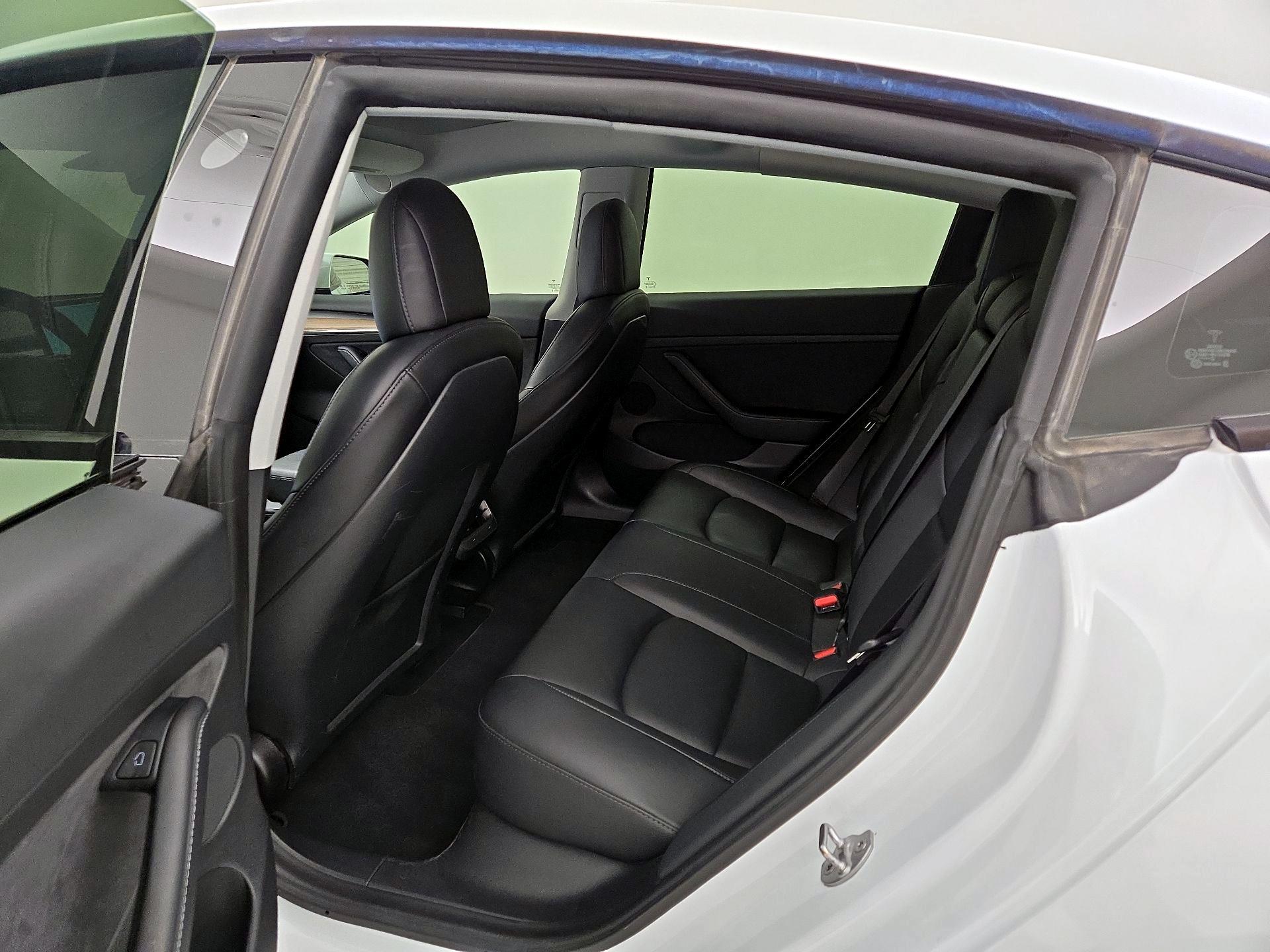 Thumbnail: 2021 Tesla Model 3 - 20