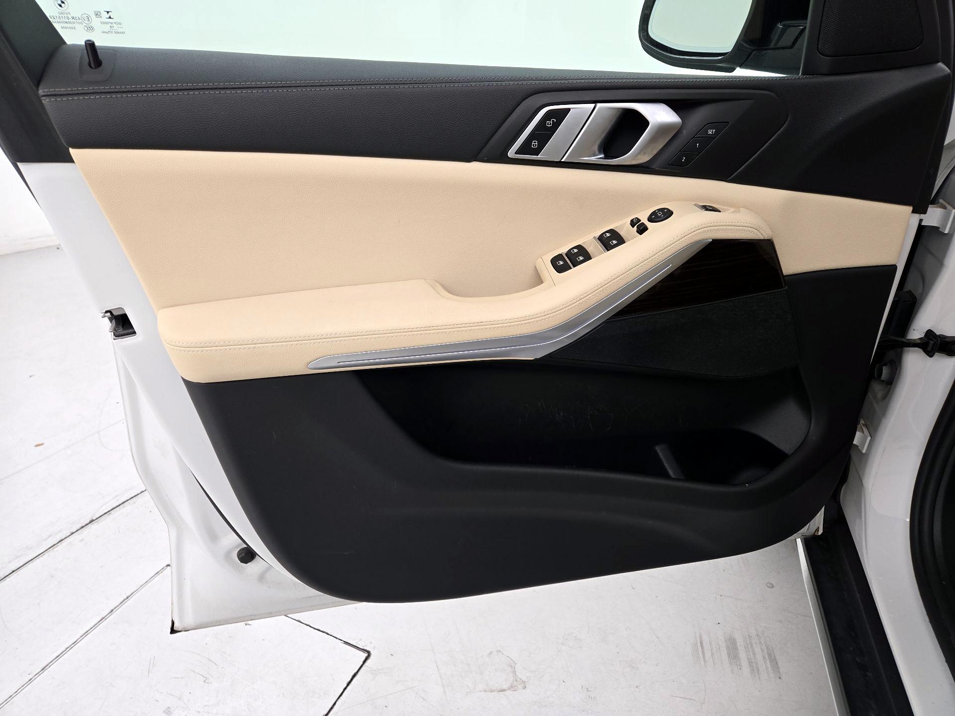 Thumbnail: 2019 BMW X5 - 12