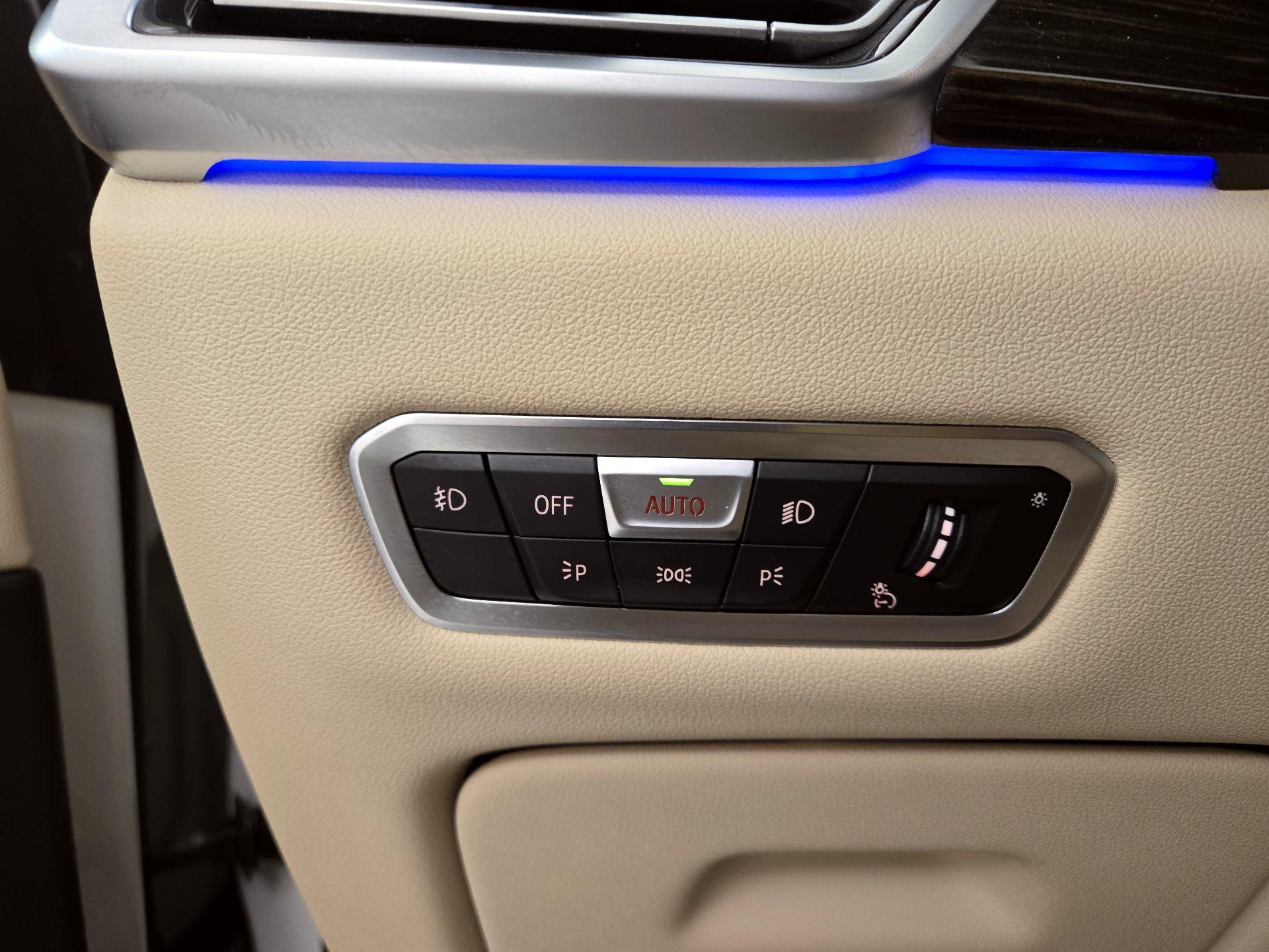 Thumbnail: 2019 BMW X5 - 13