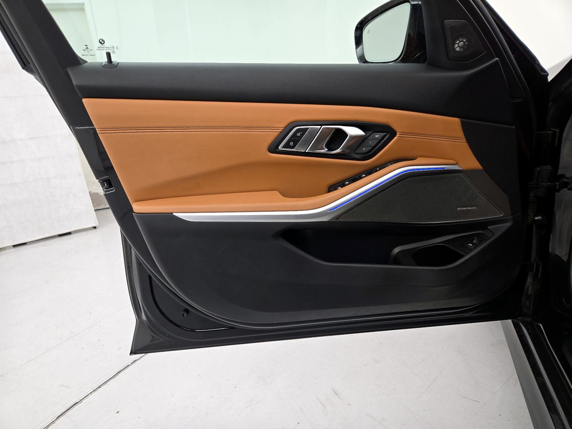 Thumbnail: 2021 BMW 3 Series - 12