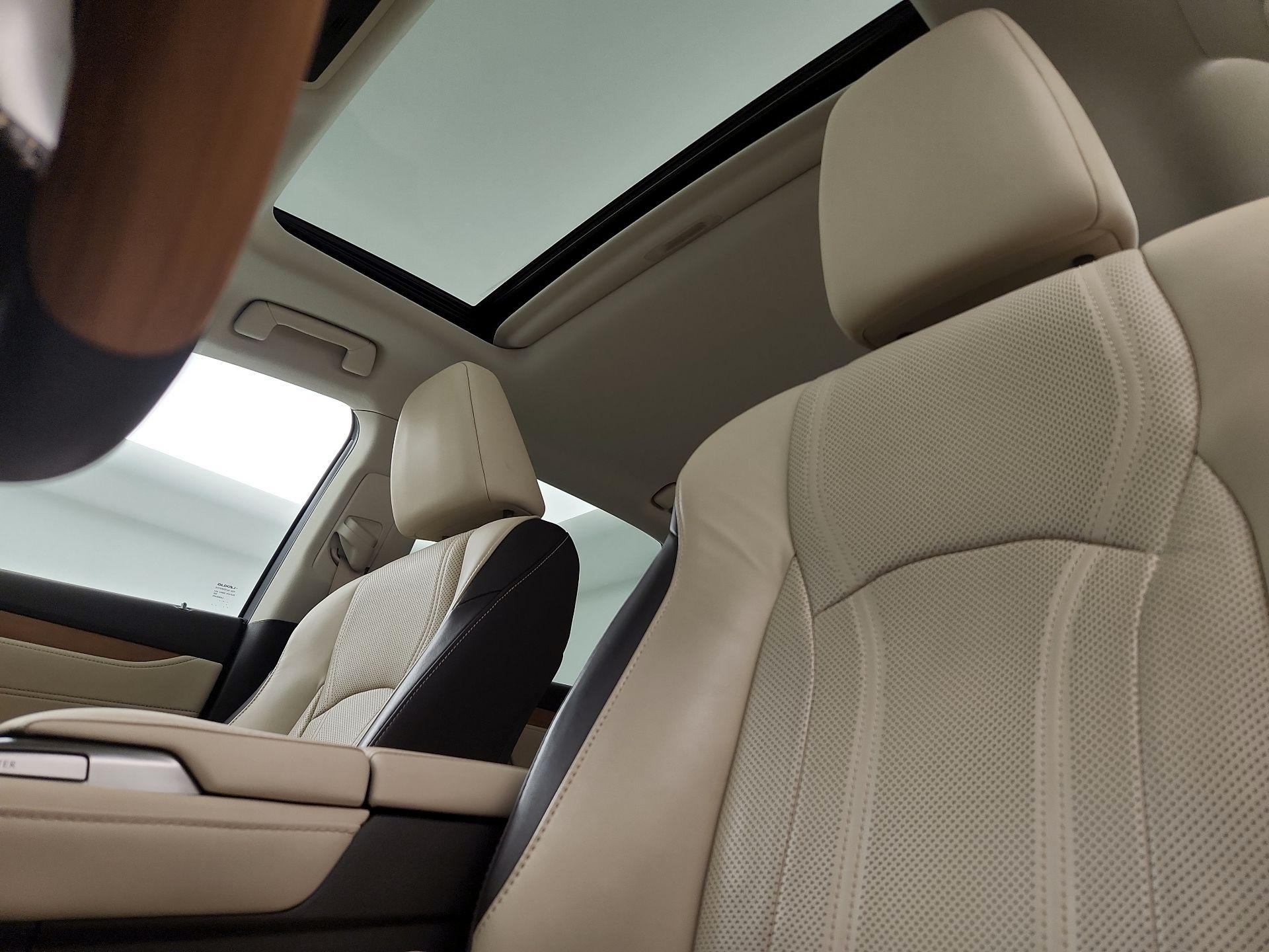 Thumbnail: 2017 Lexus RX - 20