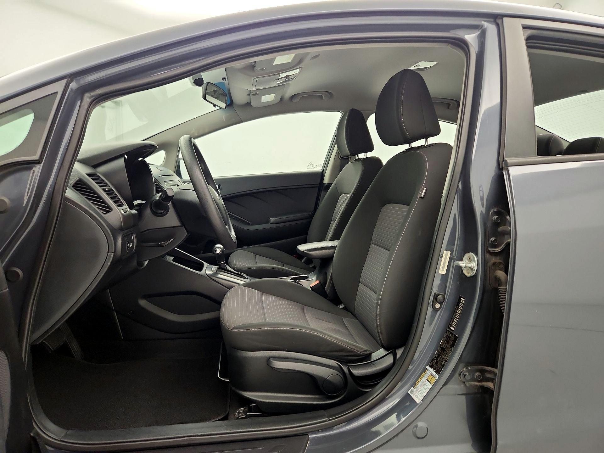 Thumbnail: 2014 Kia Forte - 11