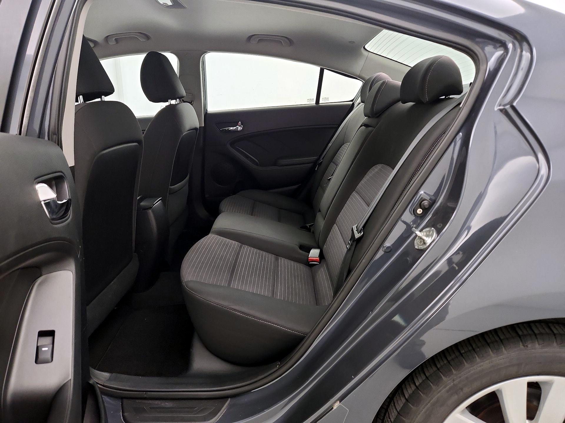 Thumbnail: 2014 Kia Forte - 18