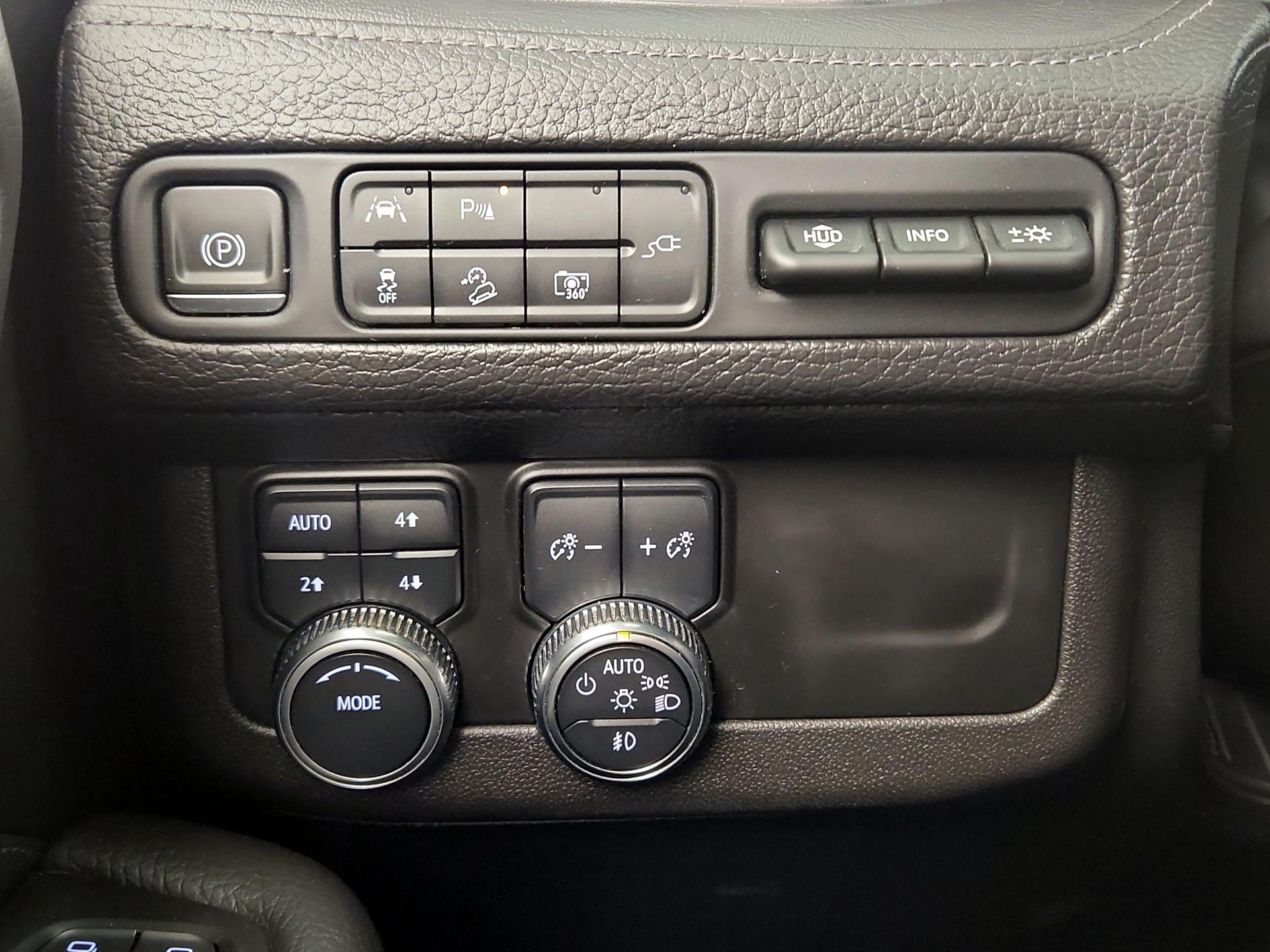 Thumbnail: 2022 GMC Yukon - 13