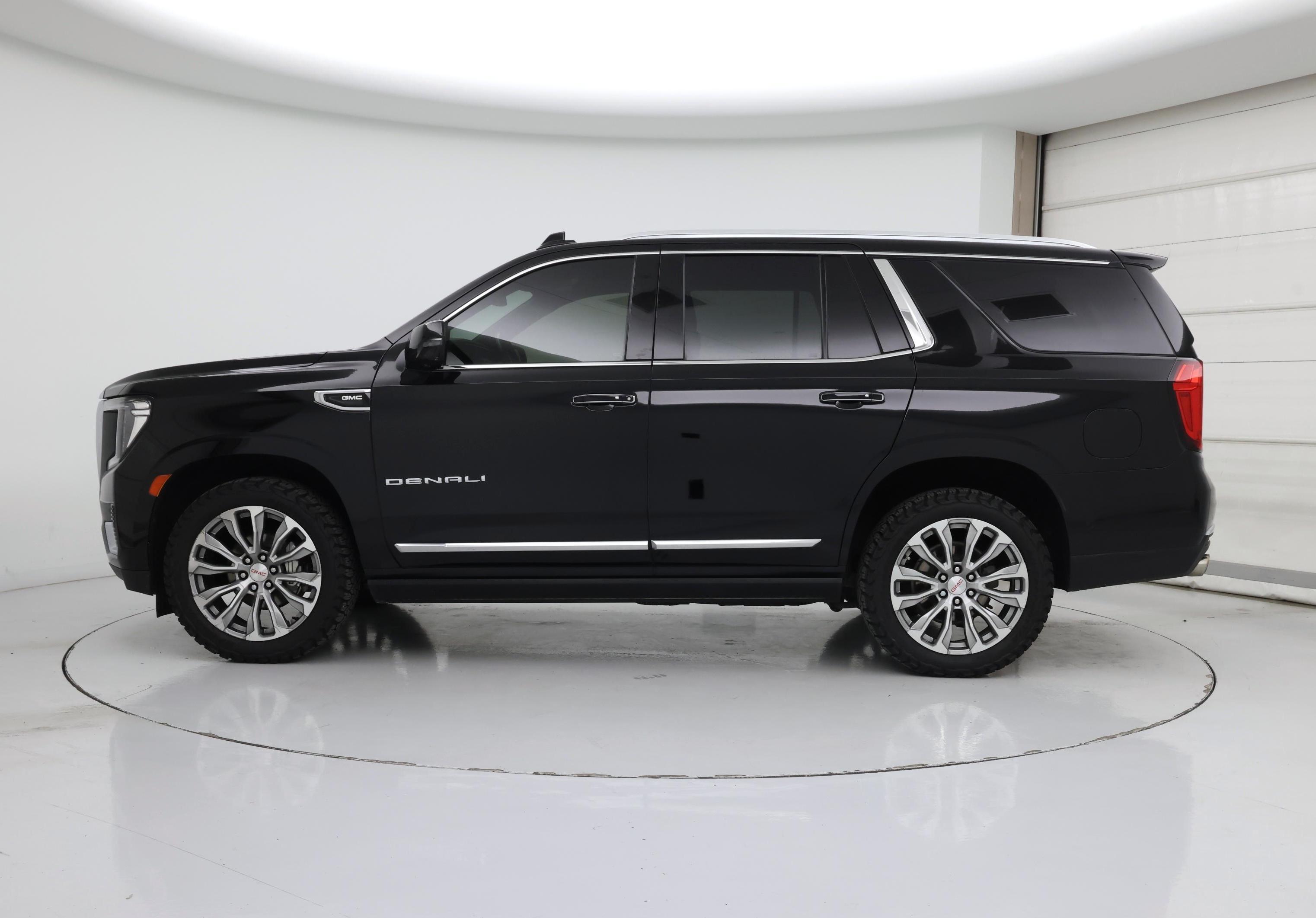 Thumbnail: 2022 GMC Yukon - 3