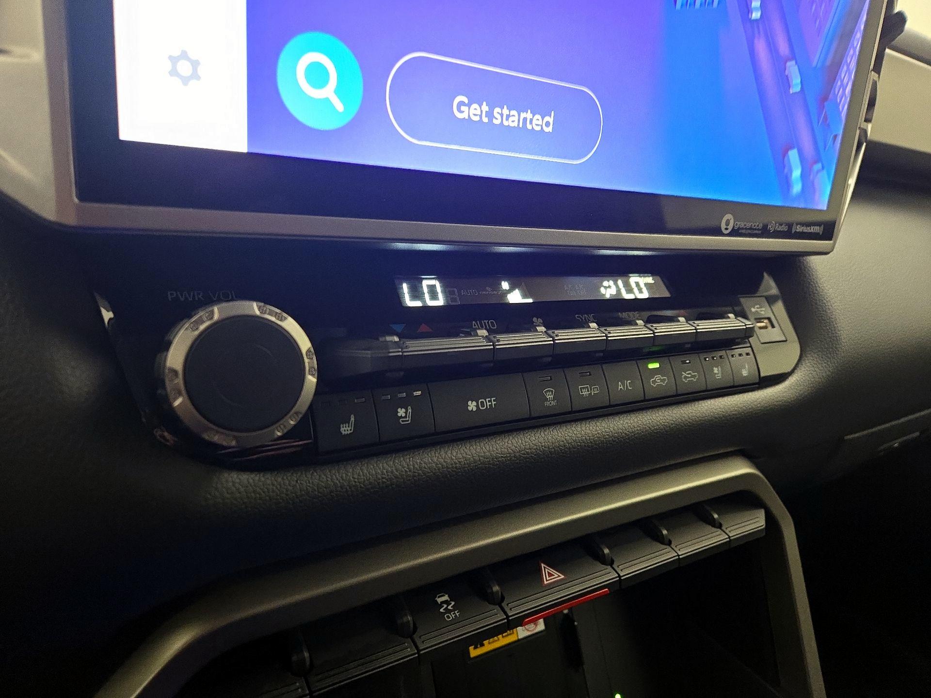 Thumbnail: 2024 Toyota Tundra - 16