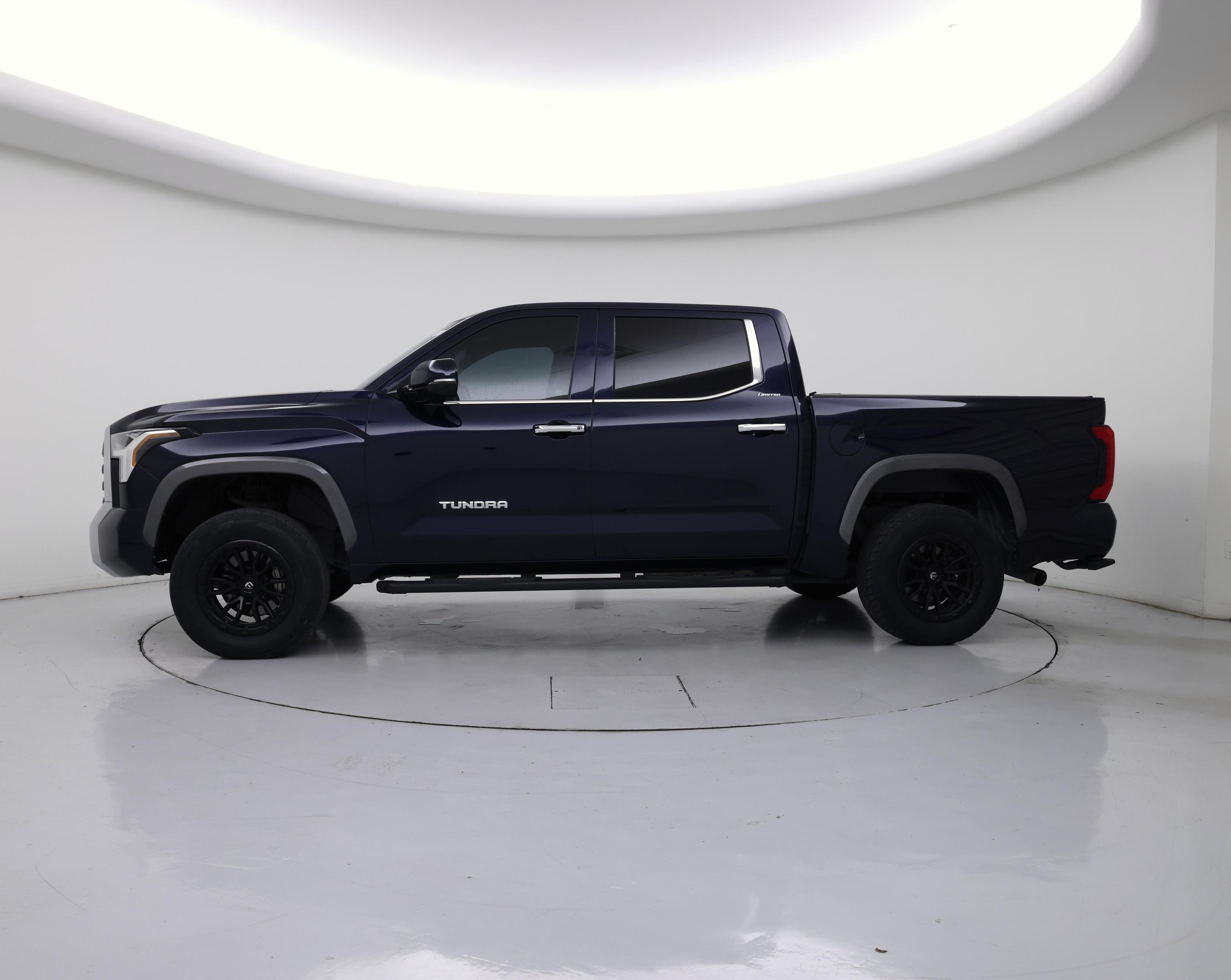 Thumbnail: 2024 Toyota Tundra - 3