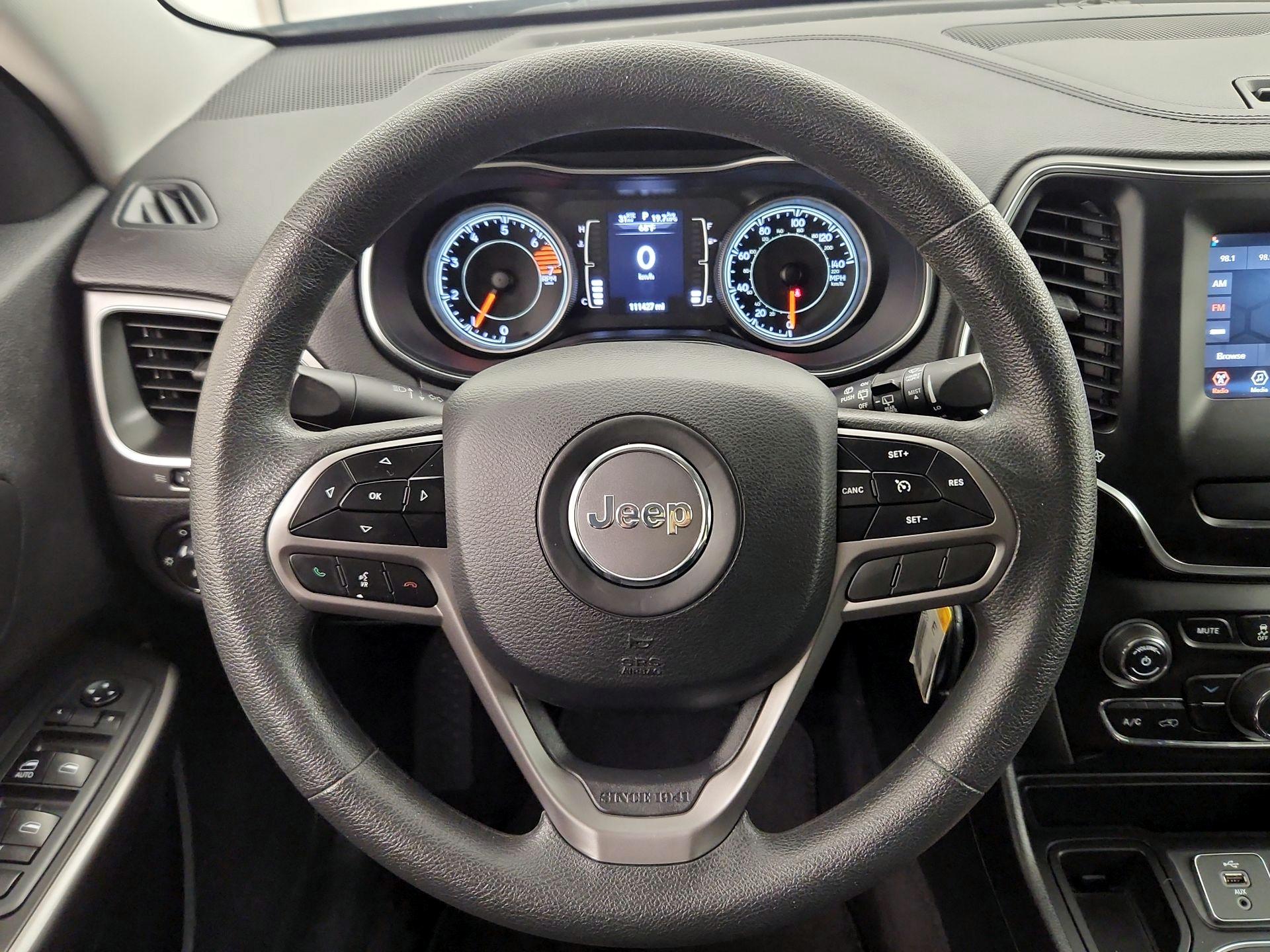 Thumbnail: 2019 Jeep Cherokee - 10