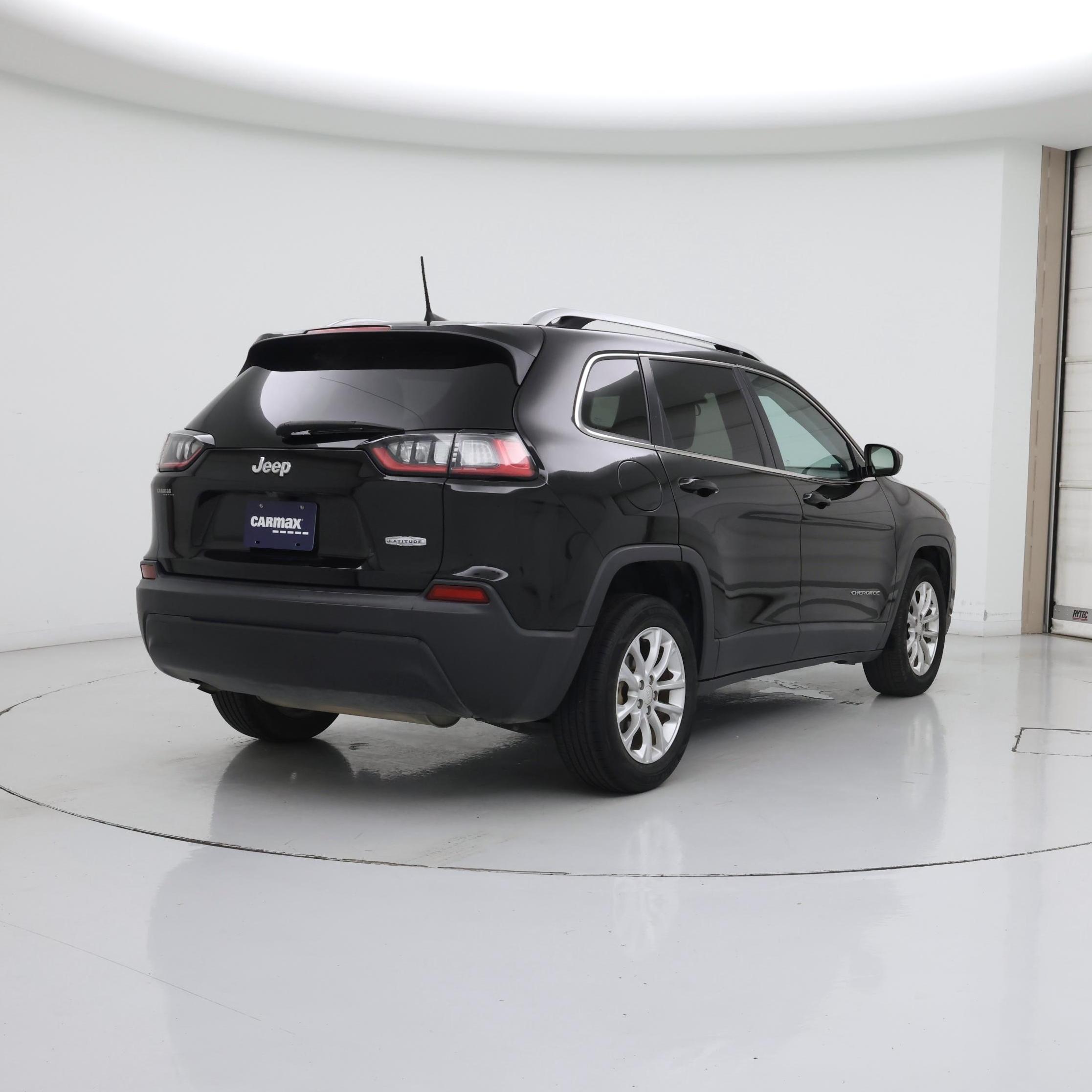 Thumbnail: 2019 Jeep Cherokee - 8