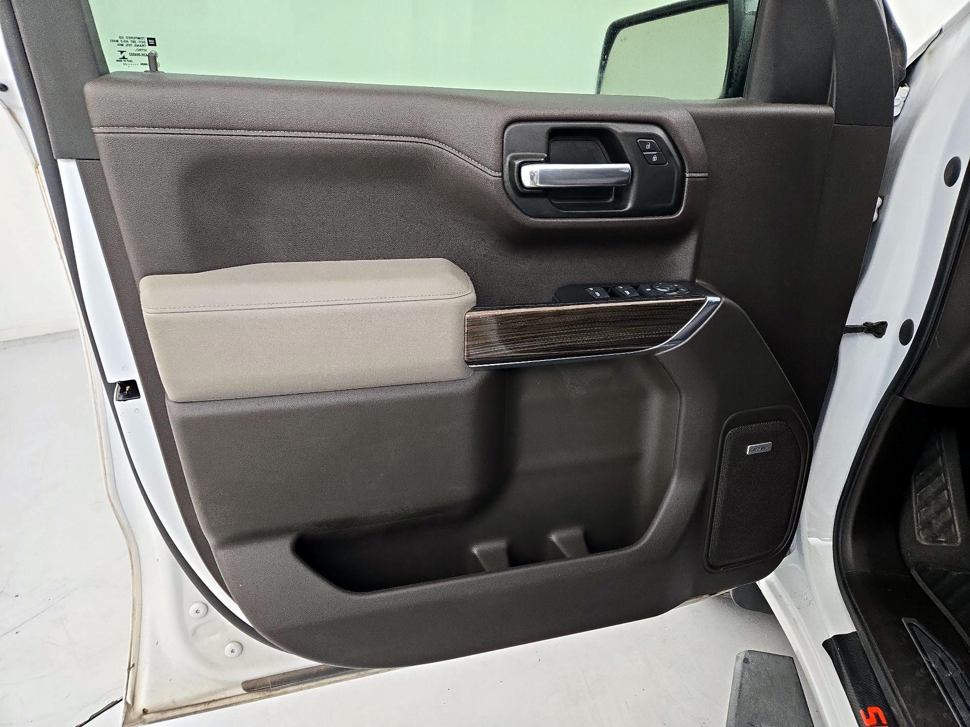 Thumbnail: 2020 Chevrolet Silverado 1500 - 12