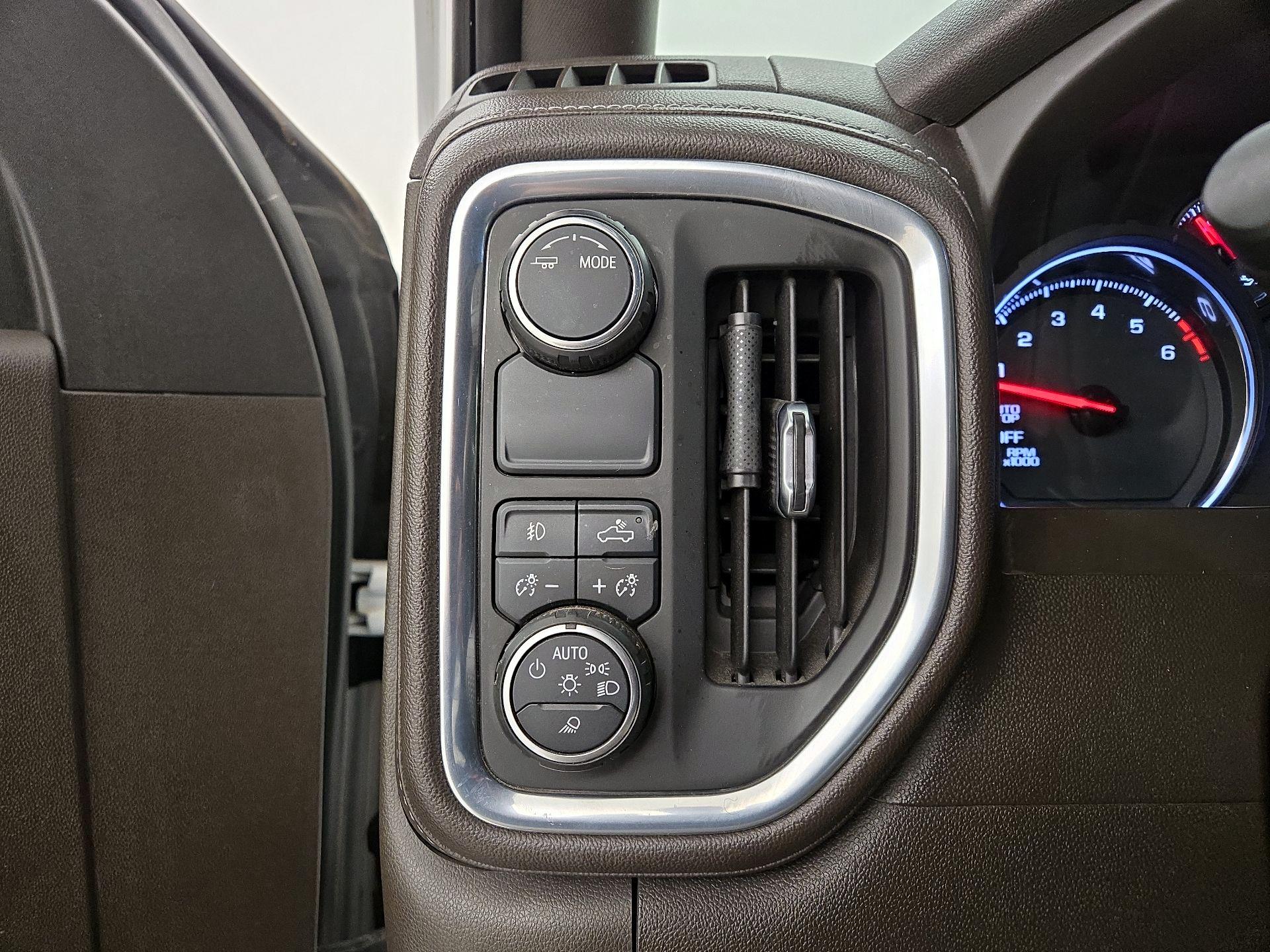 Thumbnail: 2020 Chevrolet Silverado 1500 - 13