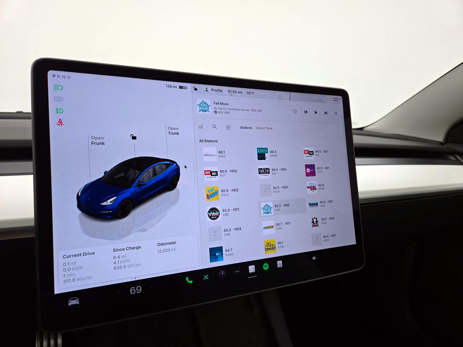 Thumbnail: 2023 Tesla Model 3 - 15