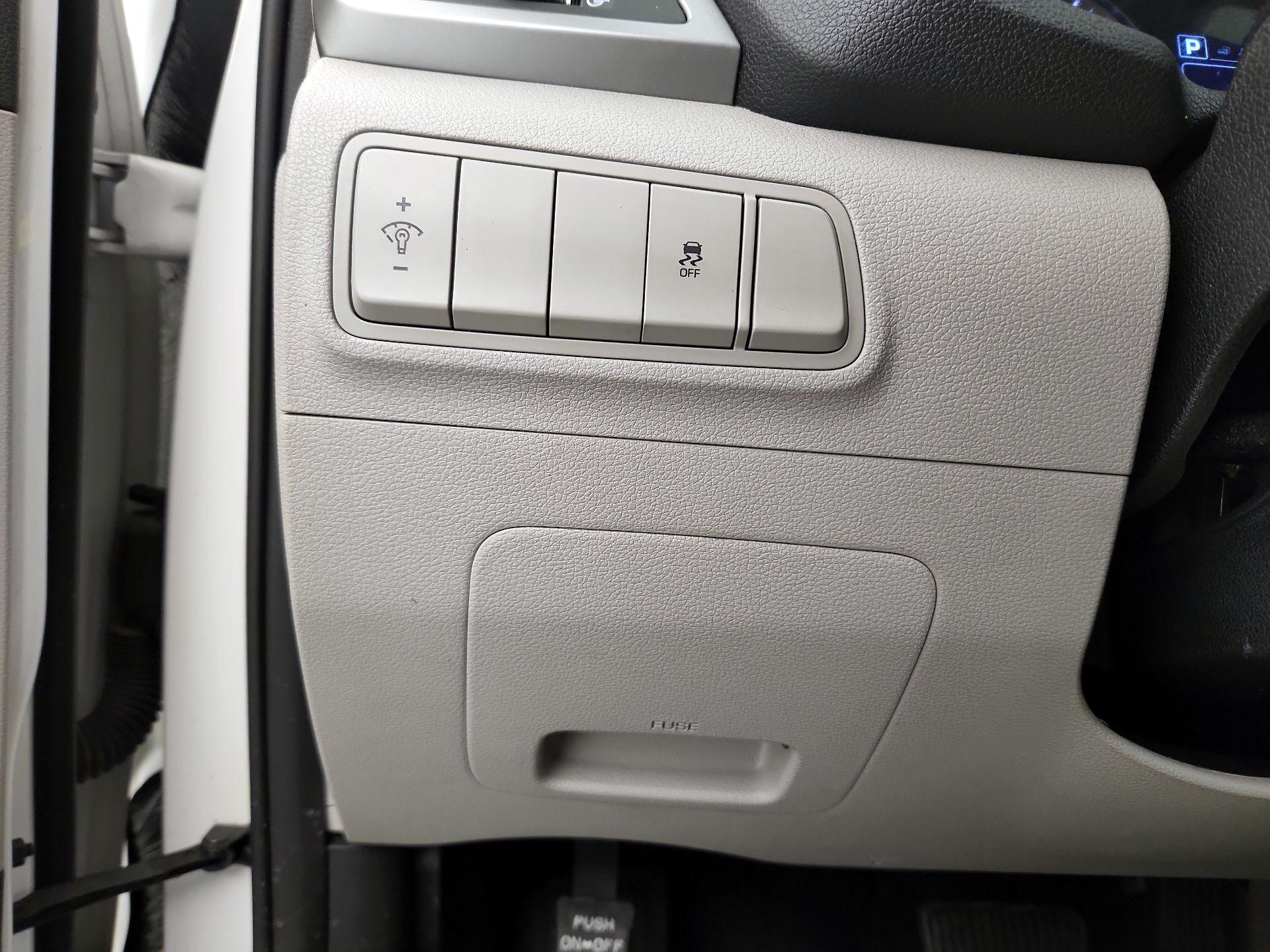 Thumbnail: 2018 Hyundai Tucson - 13