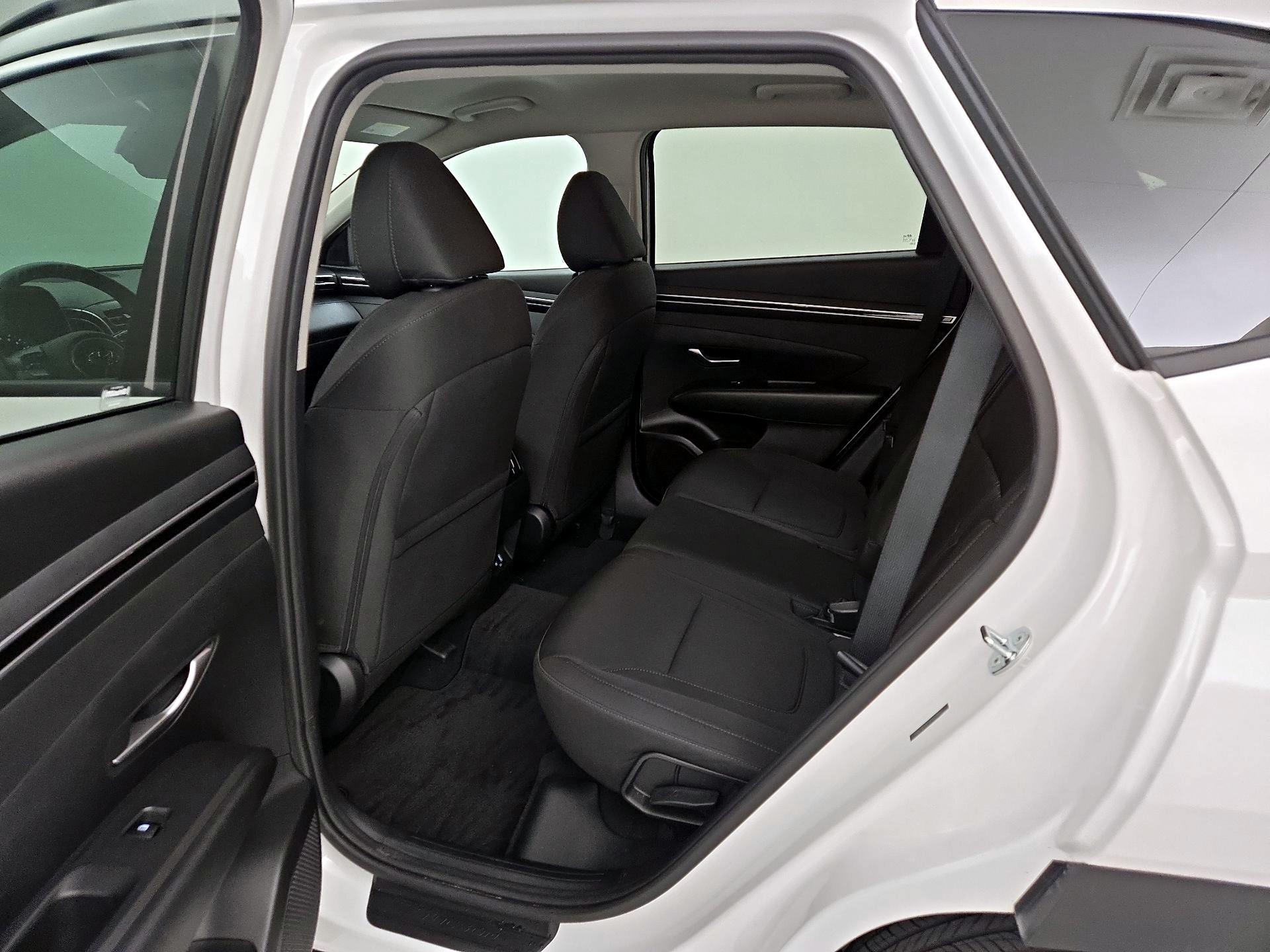 Thumbnail: 2023 Hyundai Tucson - 19