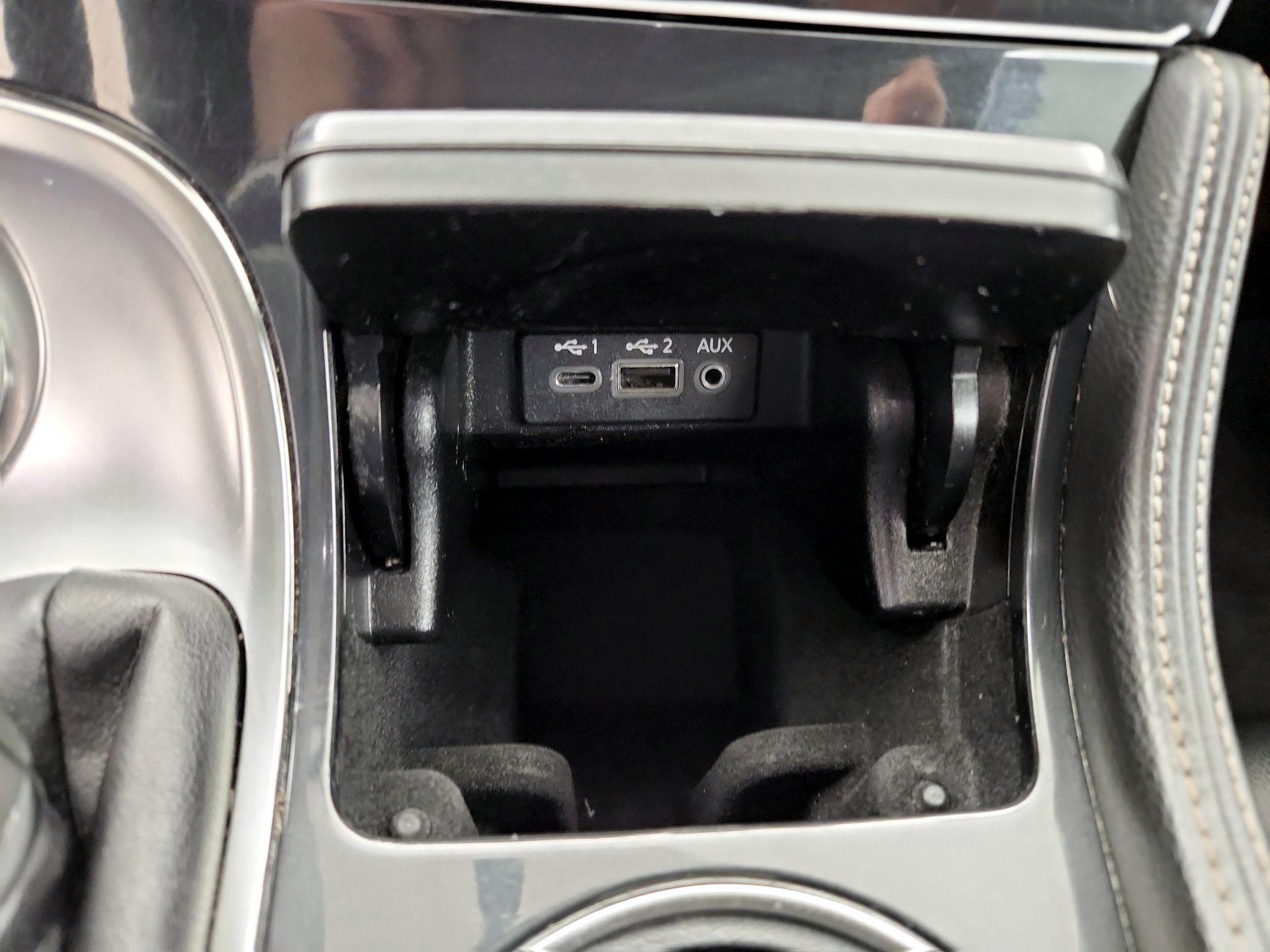 Thumbnail: 2019 Nissan Maxima - 19