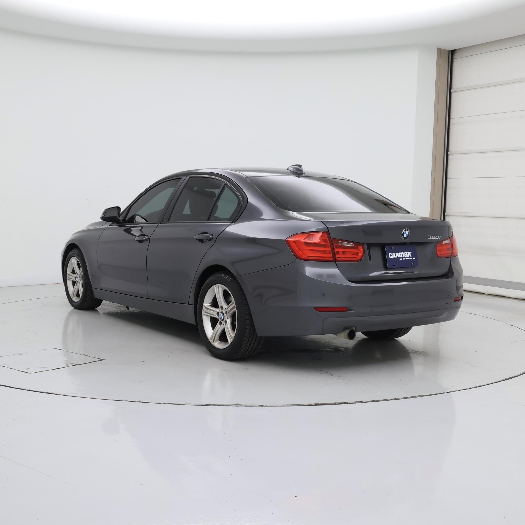 Thumbnail: 2015 BMW 3 Series - 2