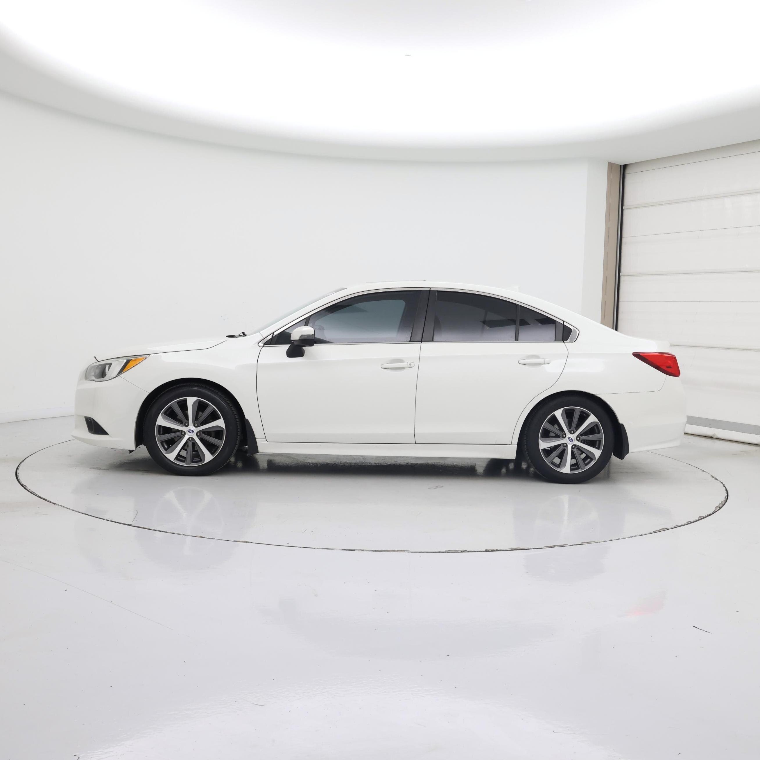 Thumbnail: 2016 Subaru Legacy - 3