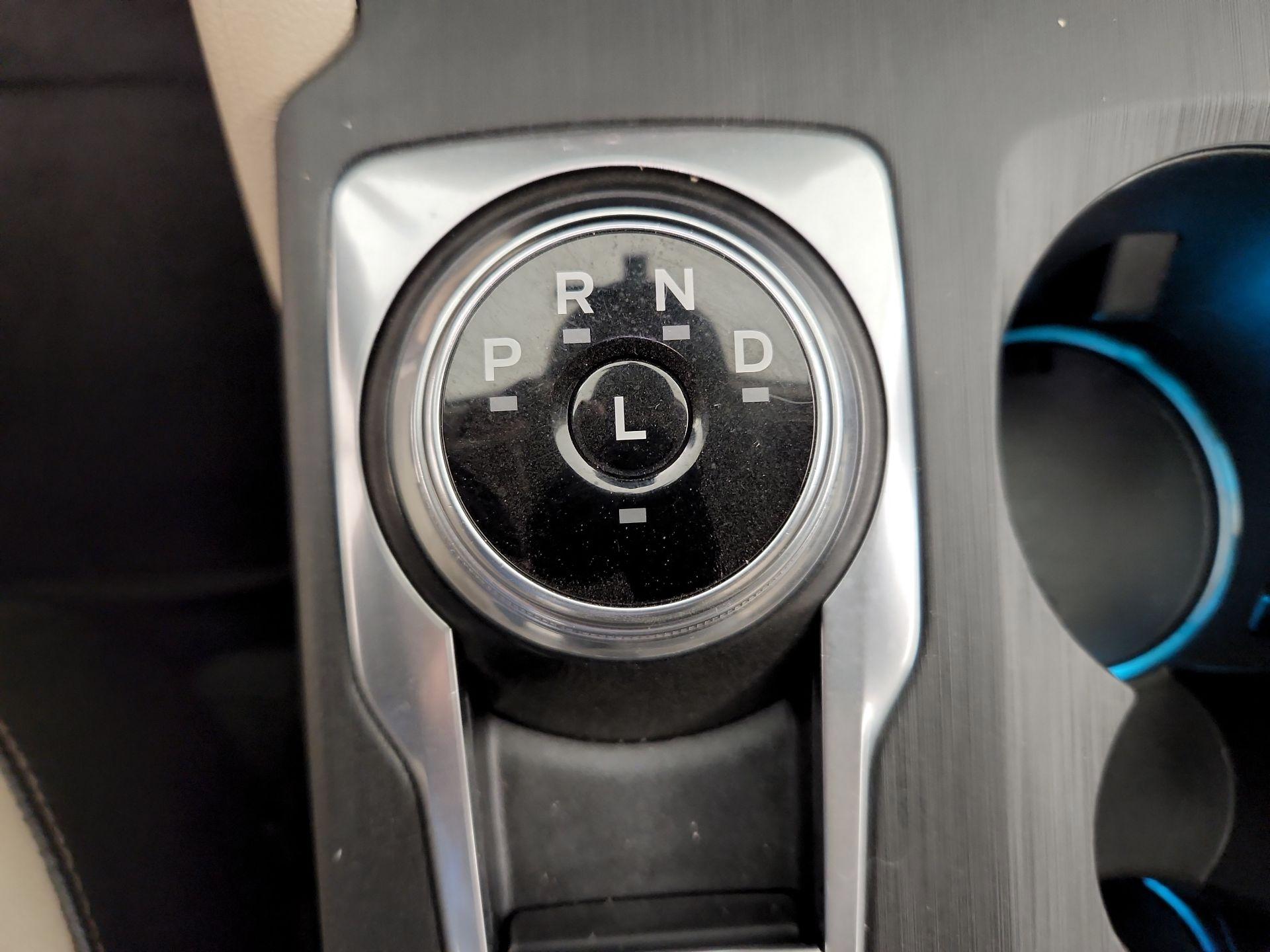 Thumbnail: 2020 Ford Escape - 18