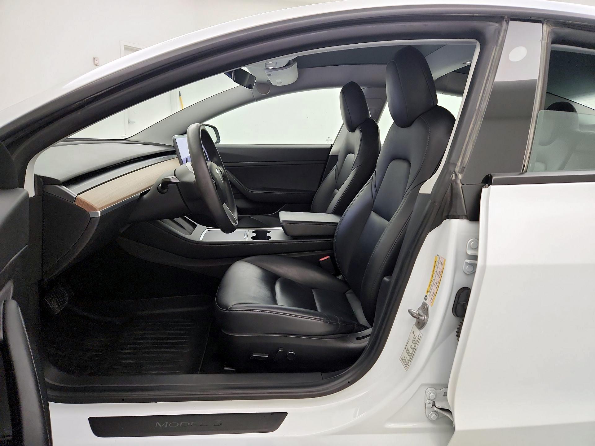 Thumbnail: 2021 Tesla Model 3 - 11