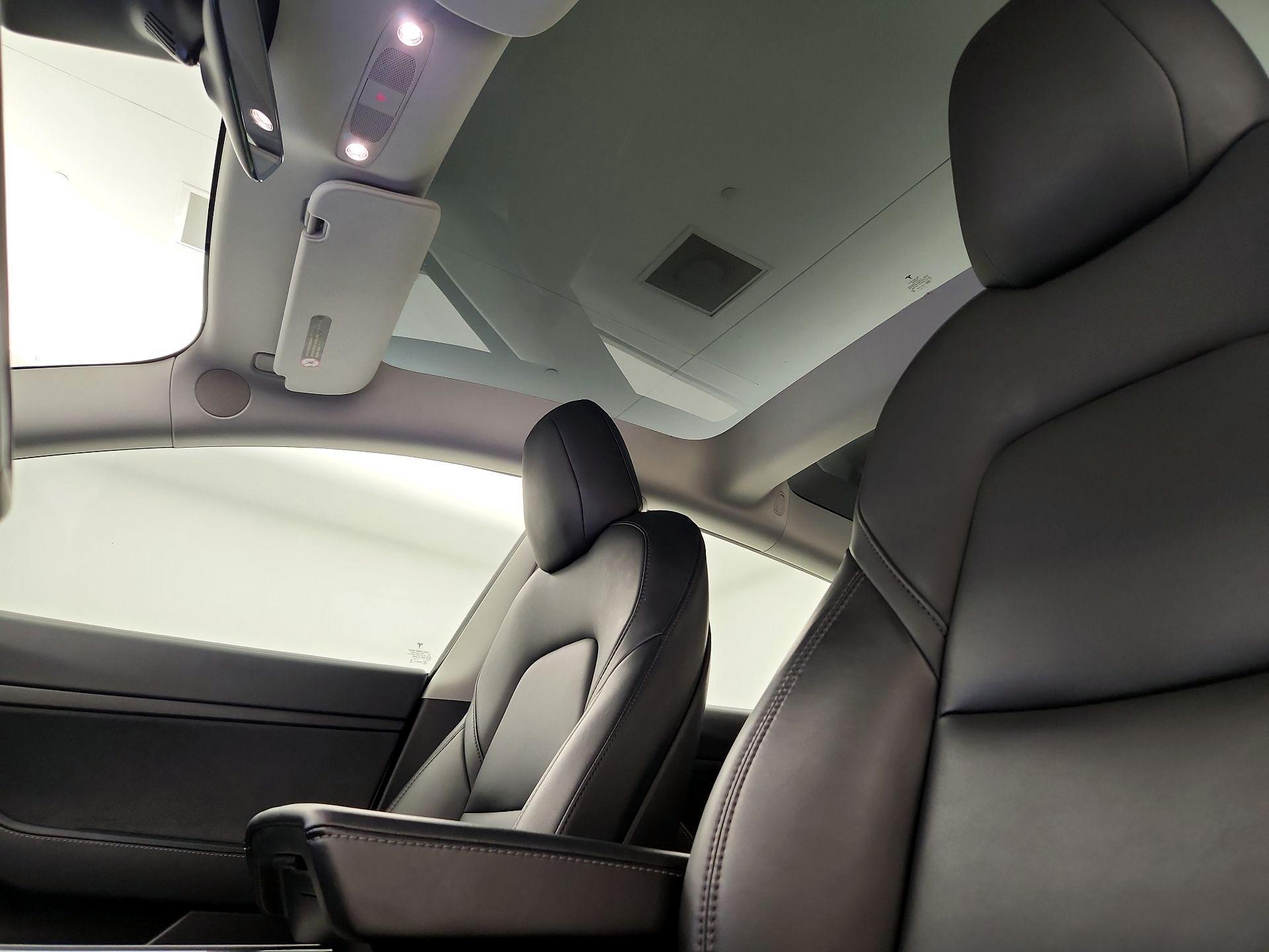 Thumbnail: 2021 Tesla Model 3 - 19