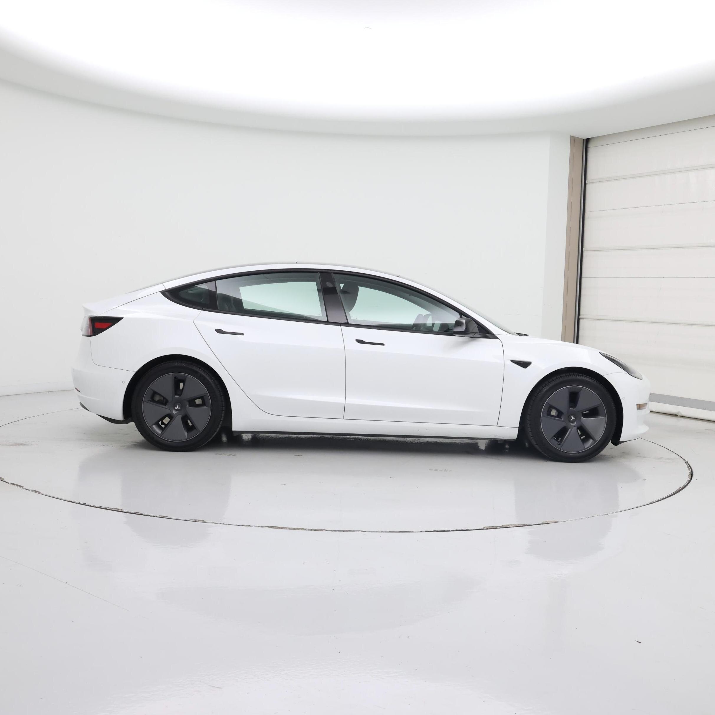 Thumbnail: 2021 Tesla Model 3 - 7