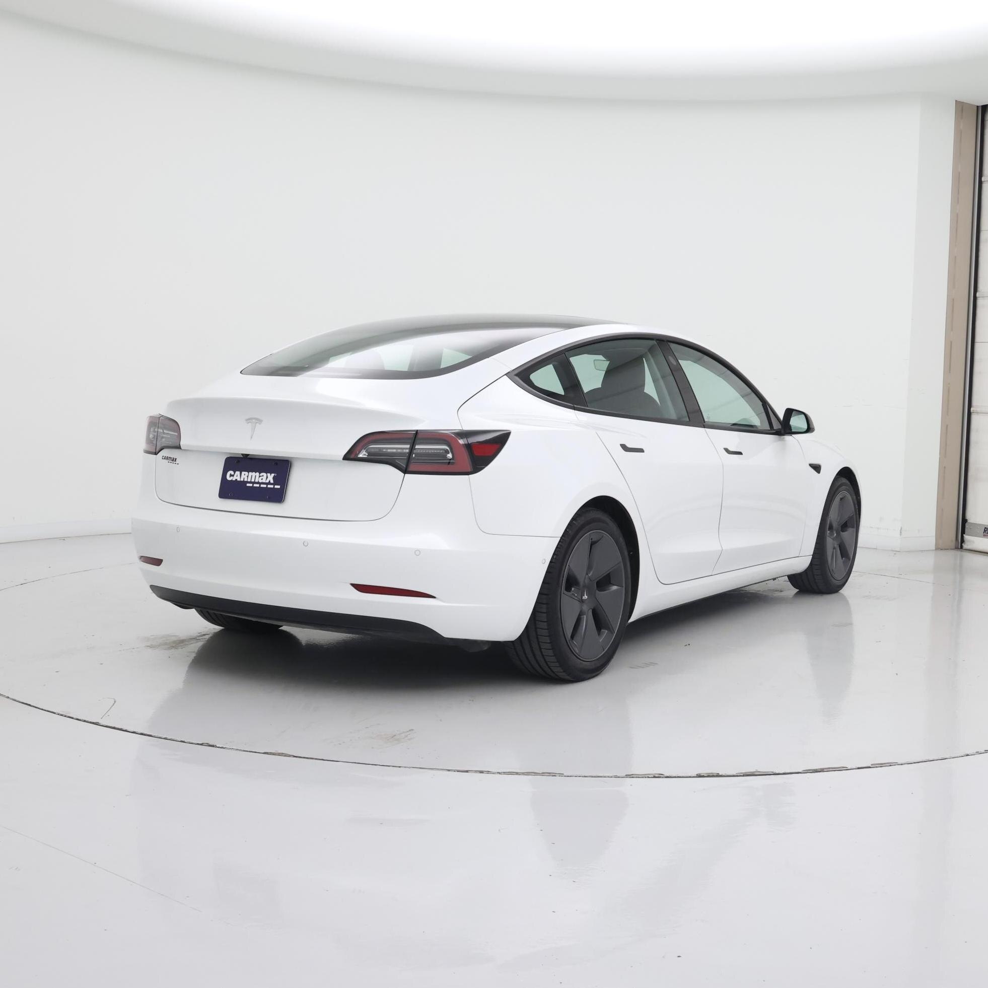 Thumbnail: 2021 Tesla Model 3 - 8