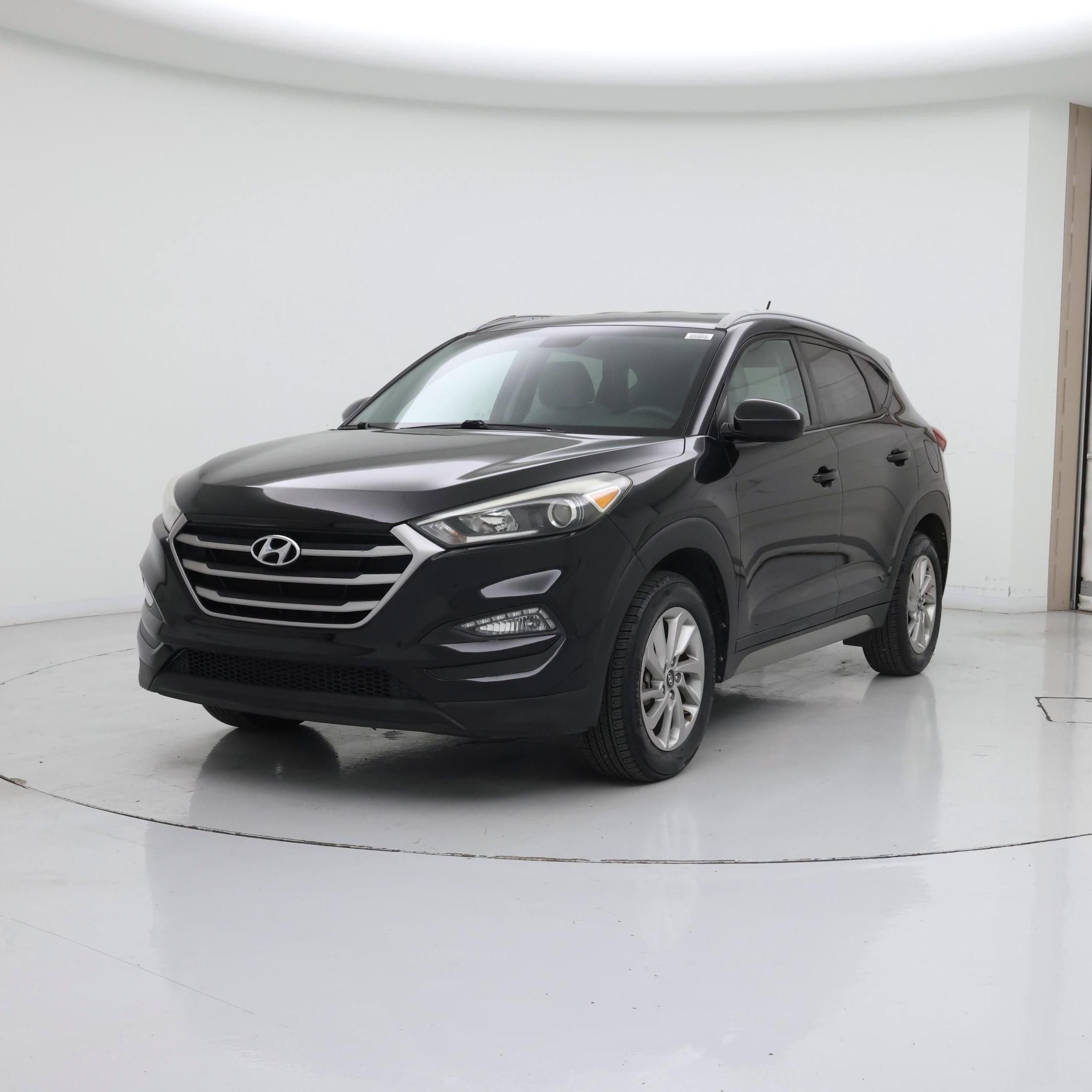 Thumbnail: 2017 Hyundai Tucson - 4