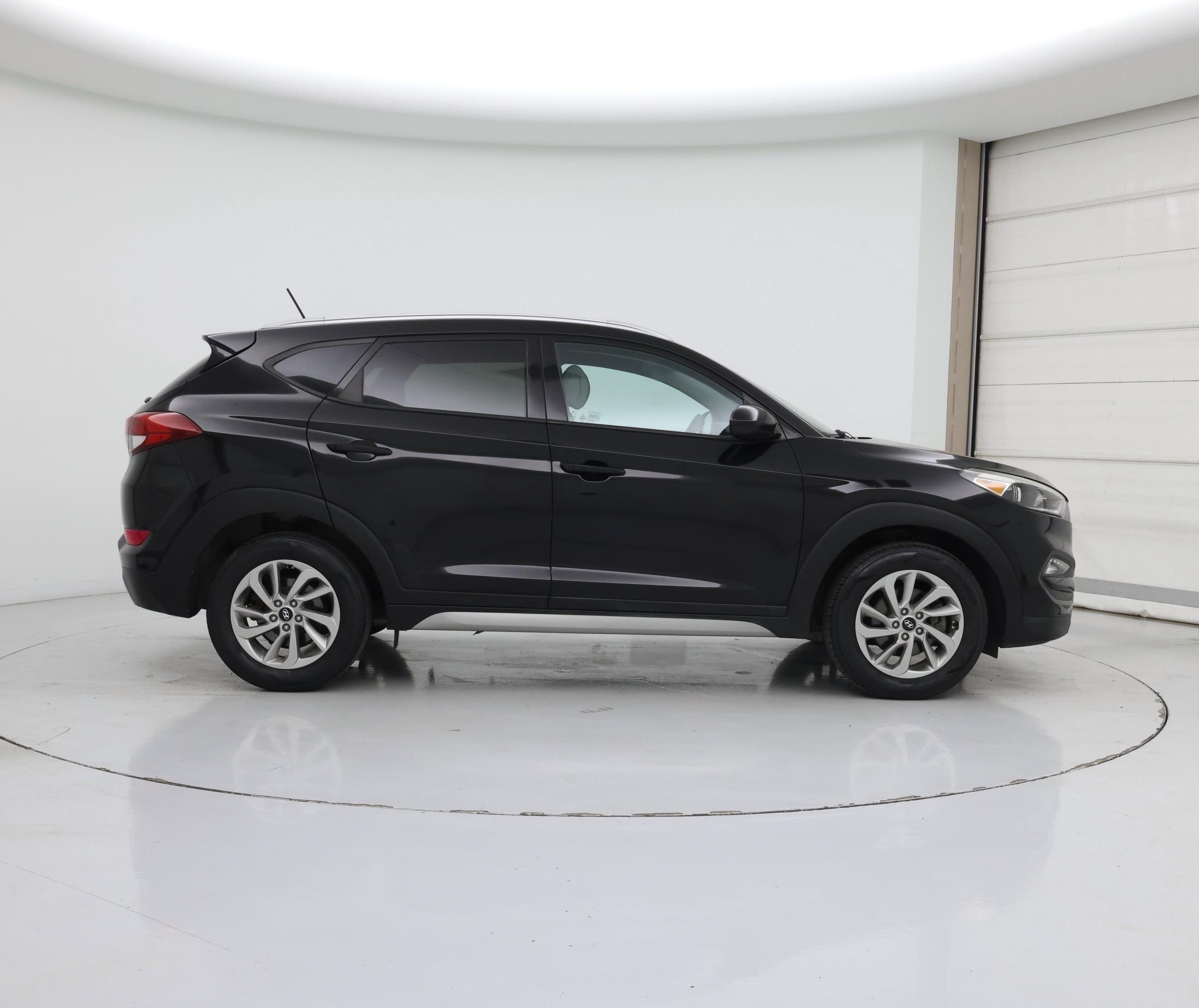 Thumbnail: 2017 Hyundai Tucson - 7