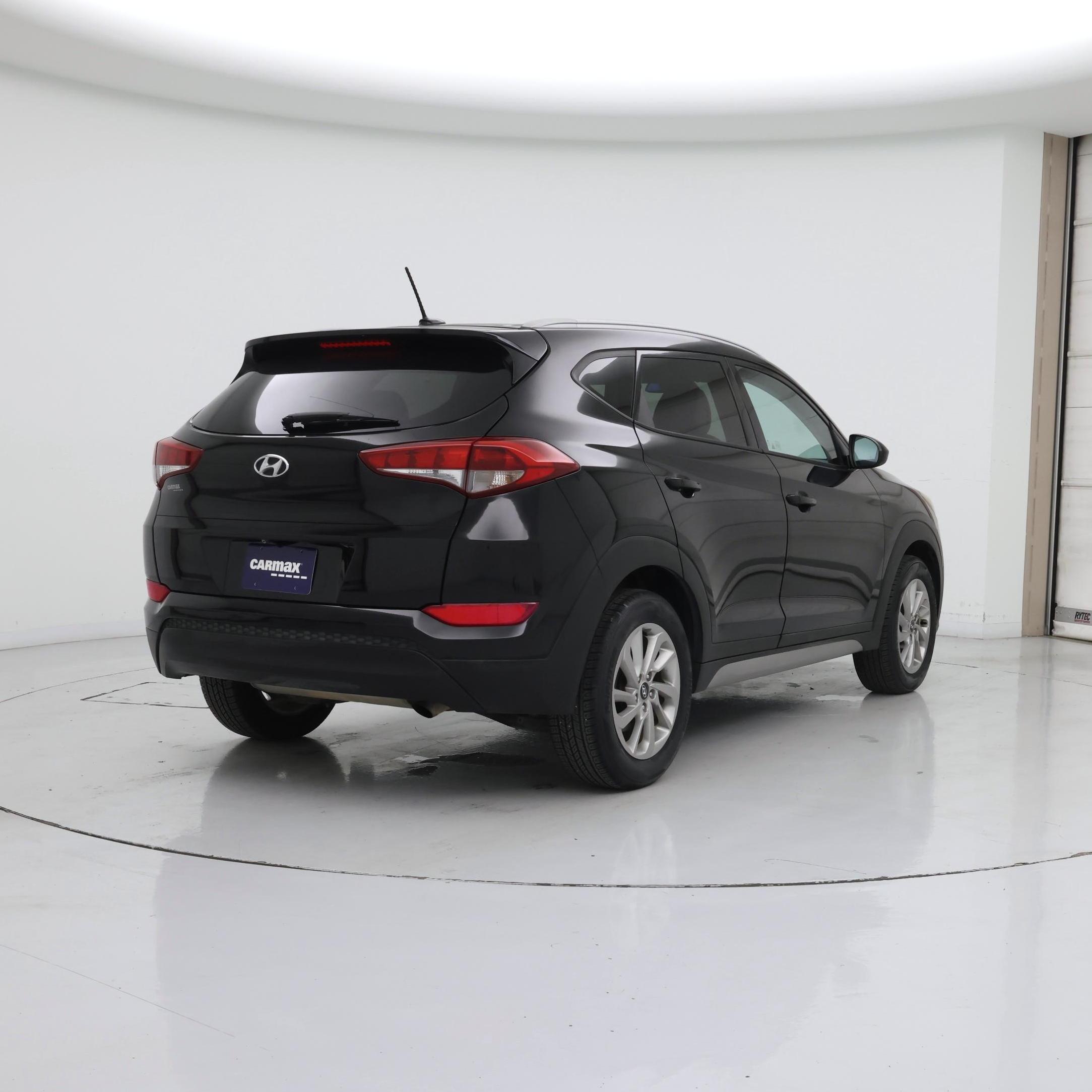 Thumbnail: 2017 Hyundai Tucson - 8