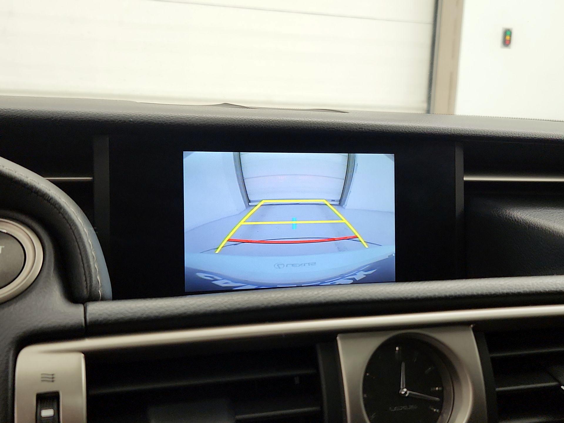 Thumbnail: 2016 Lexus IS - 14