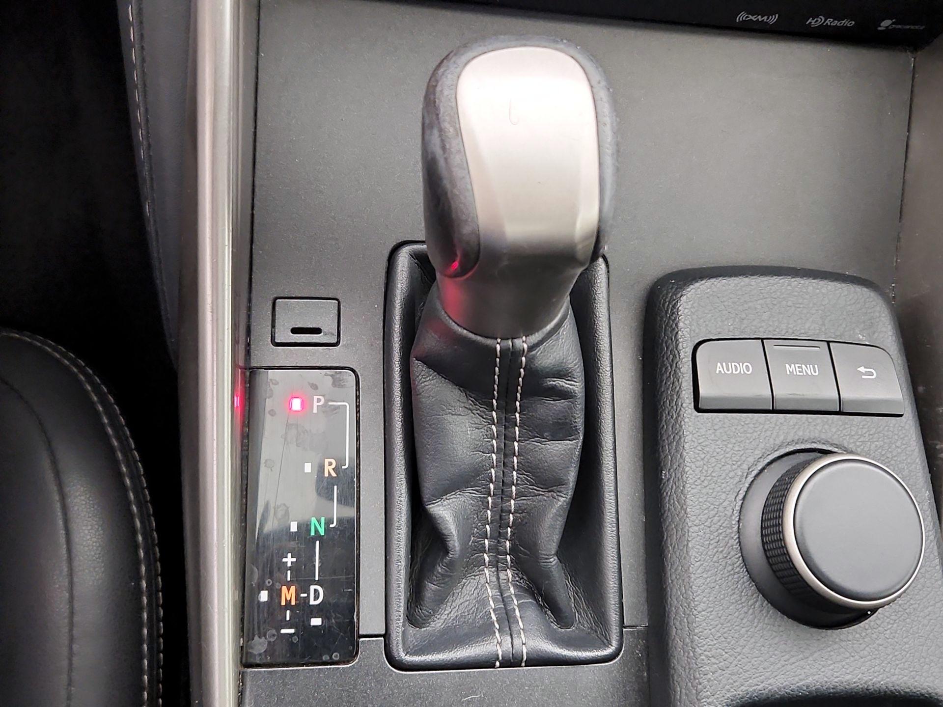 Thumbnail: 2016 Lexus IS - 17