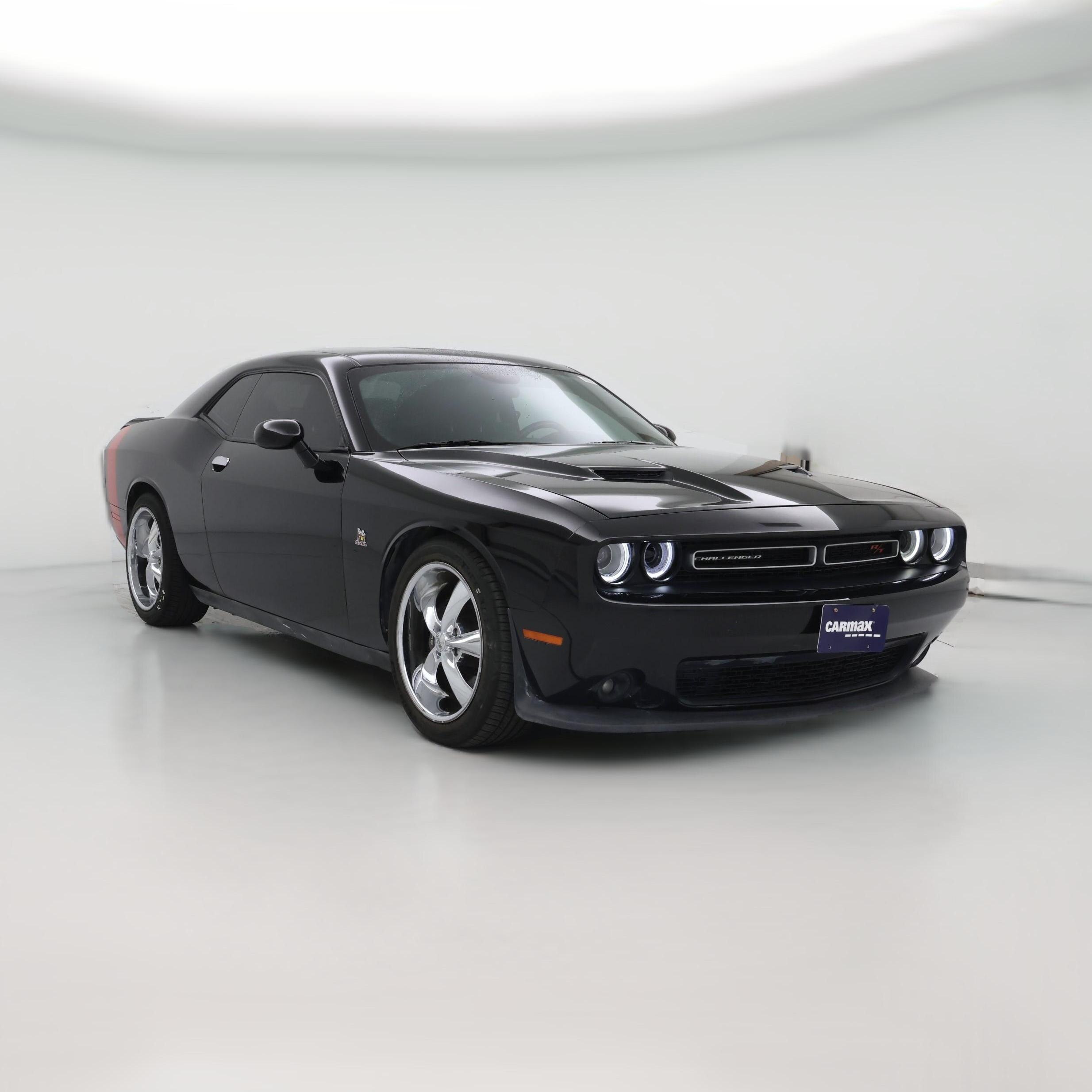 Thumbnail: 2016 Dodge Challenger - 1
