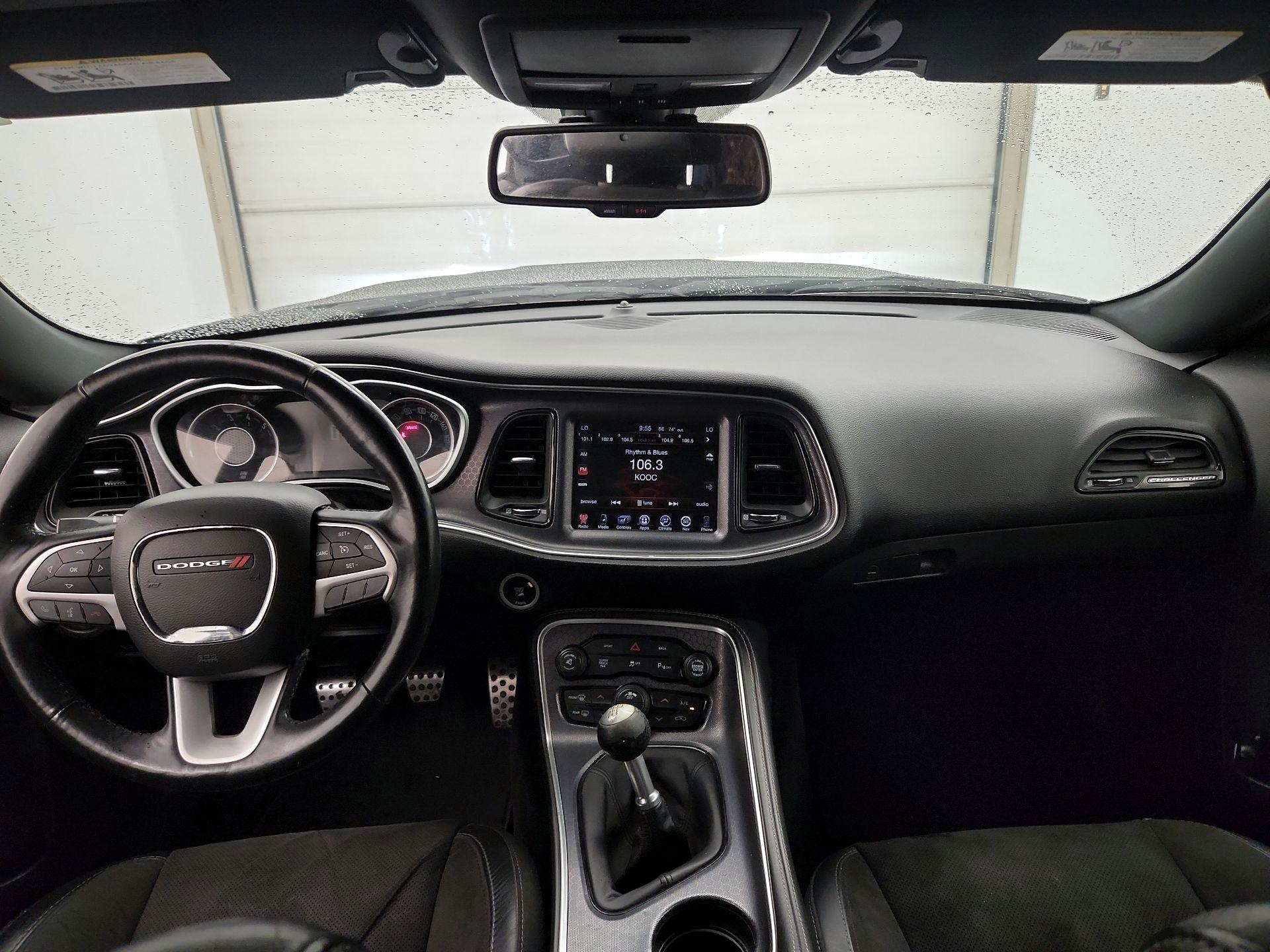 Thumbnail: 2016 Dodge Challenger - 9