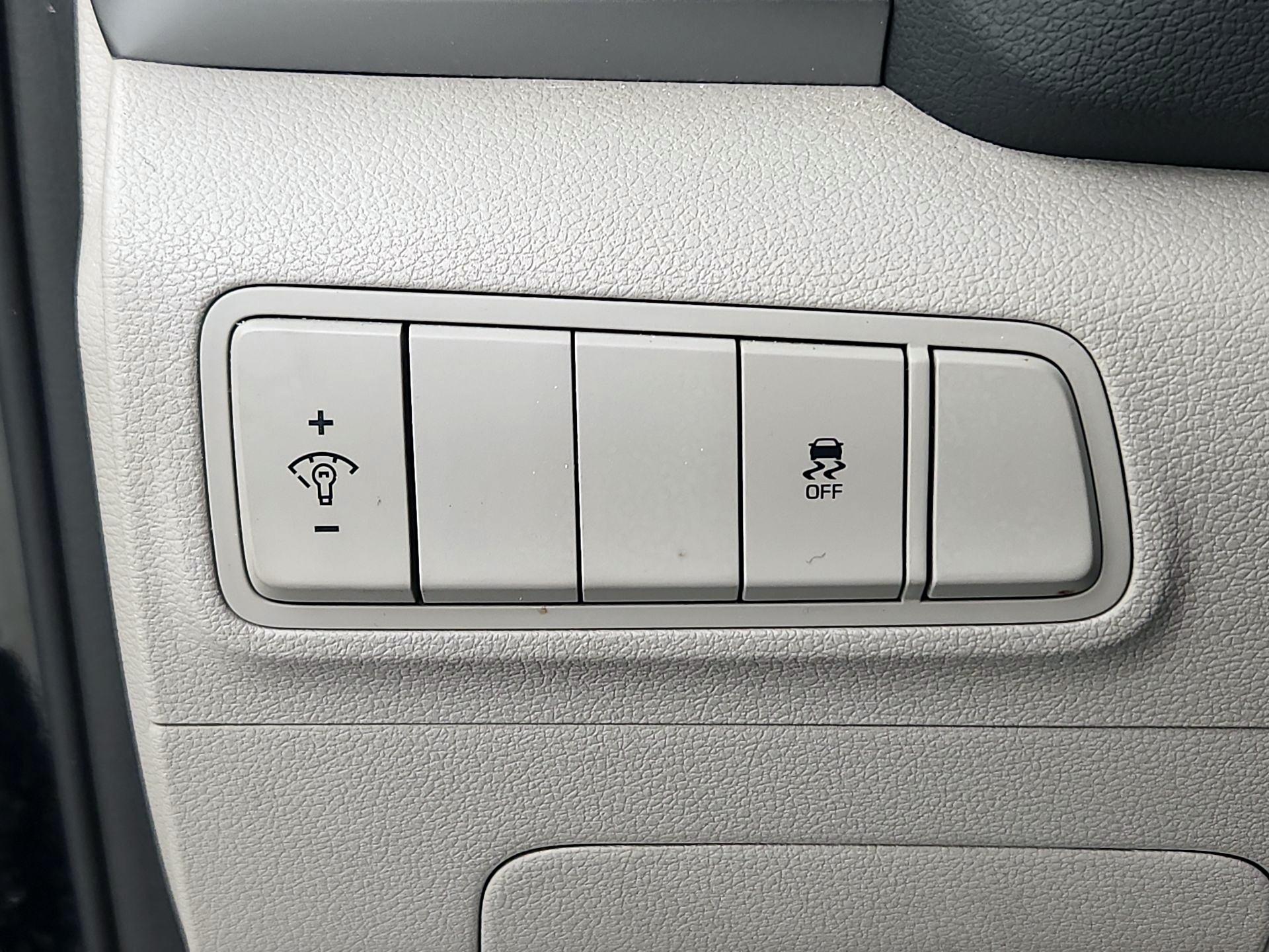 Thumbnail: 2018 Hyundai Tucson - 13