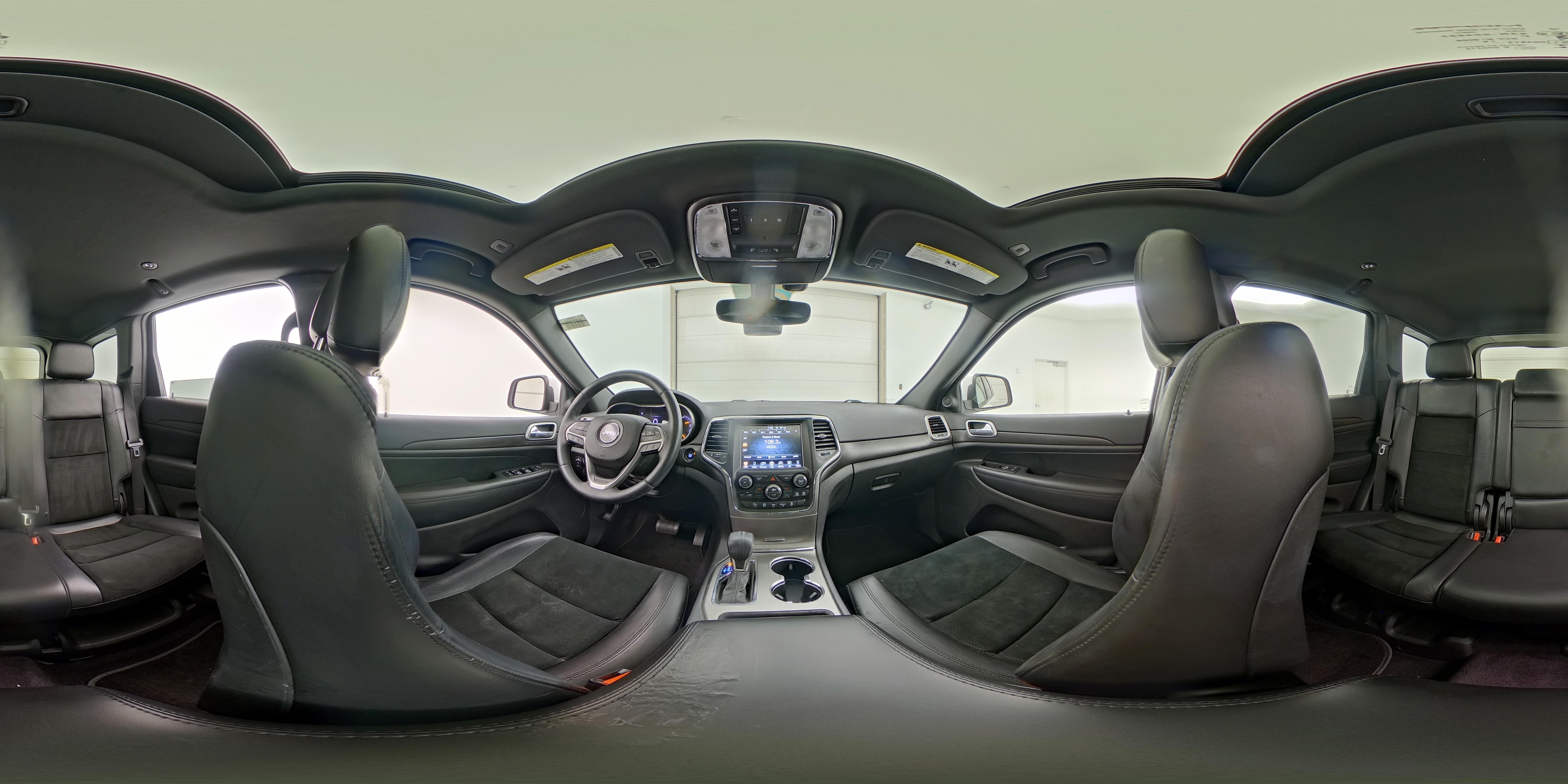 2017 Jeep Grand Cherokee Altitude - Photo 24