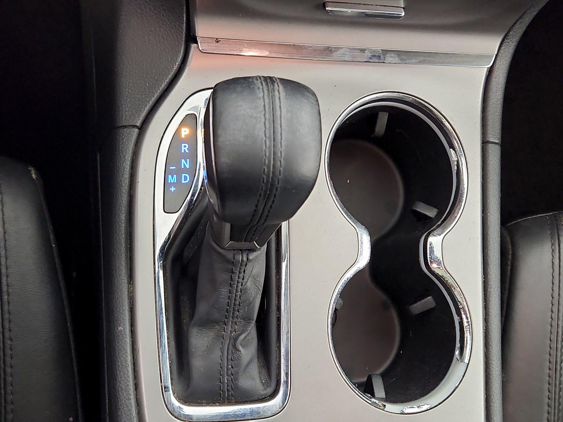 Thumbnail: 2017 Jeep Grand Cherokee - 17