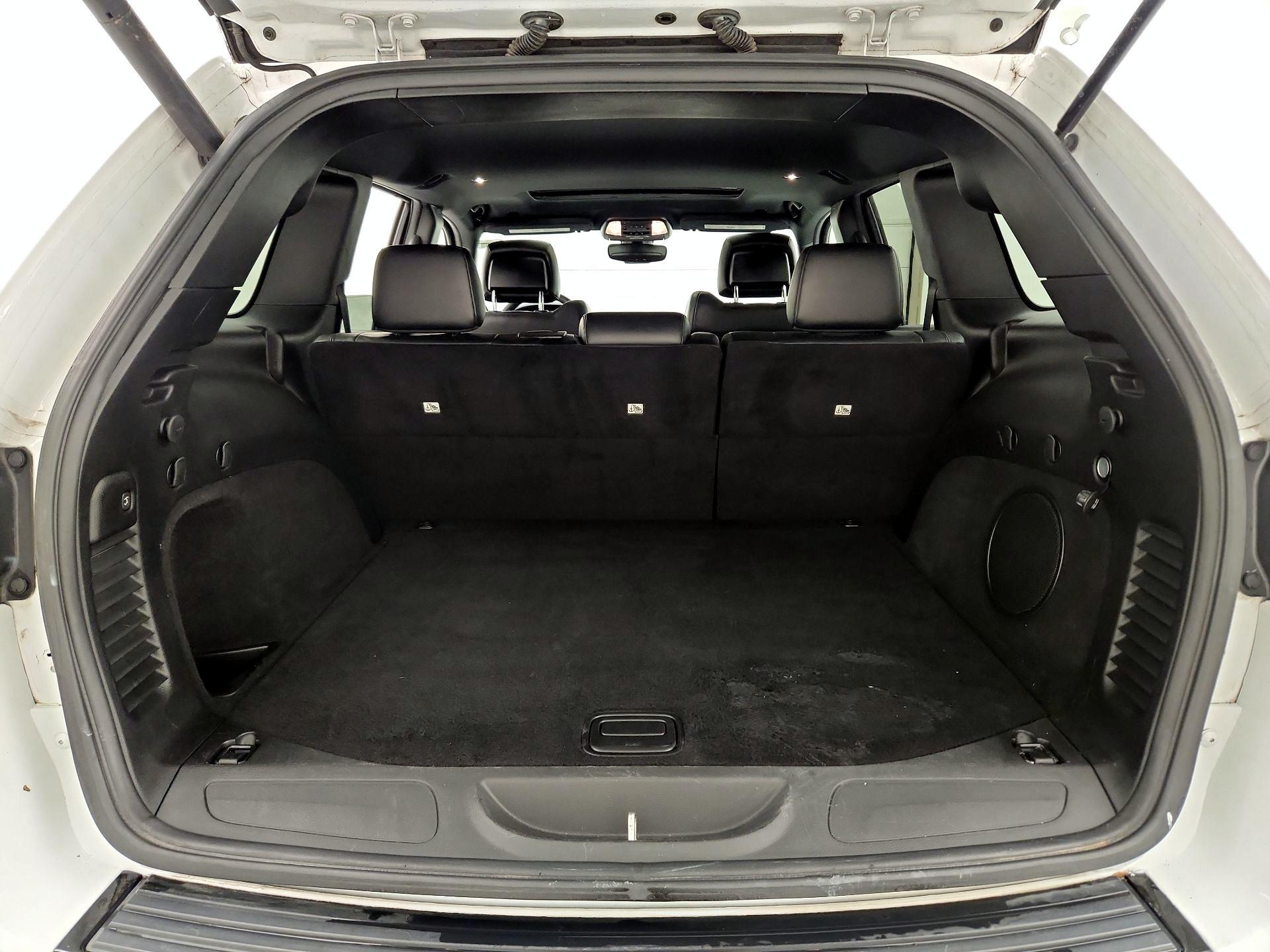 Thumbnail: 2017 Jeep Grand Cherokee - 20