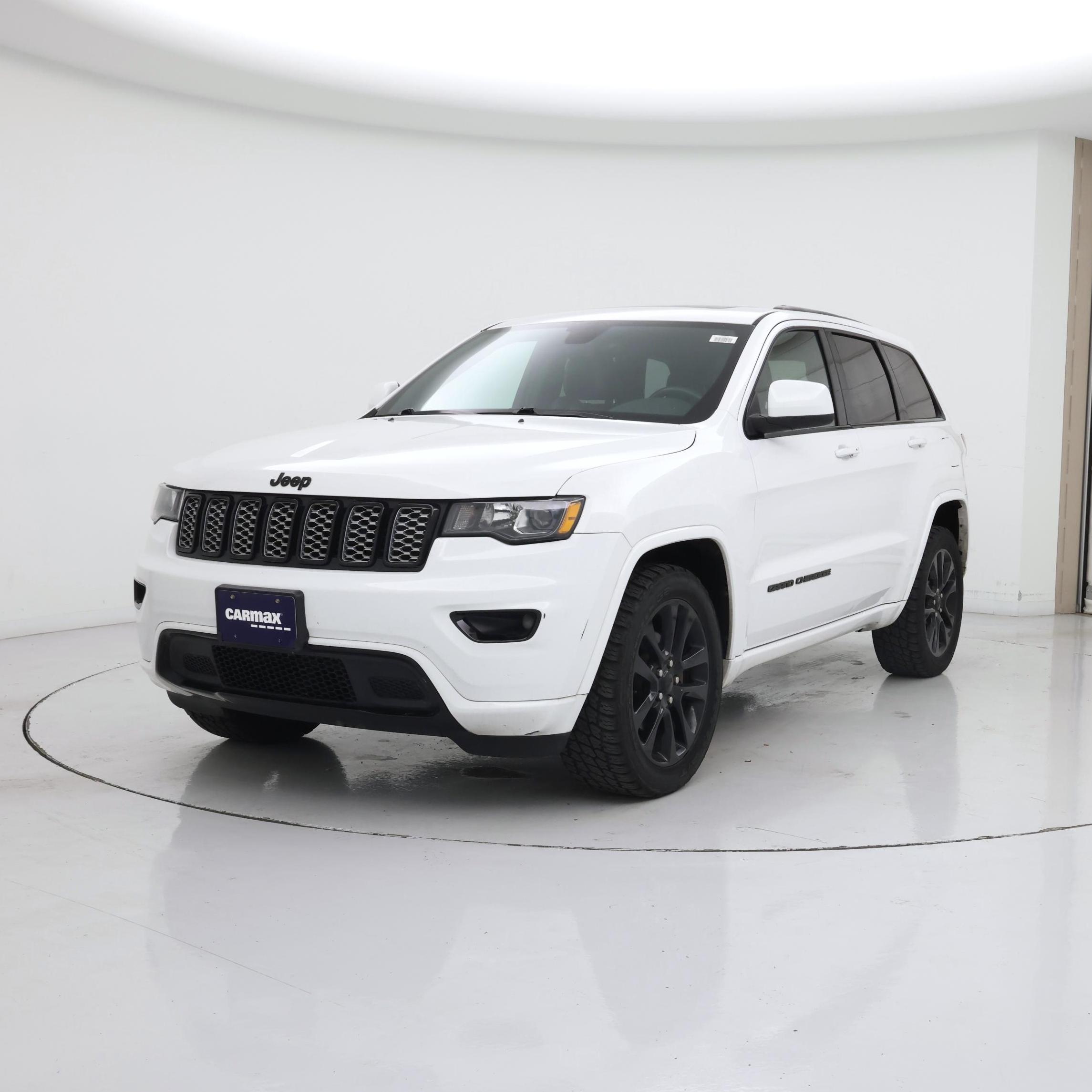 Thumbnail: 2017 Jeep Grand Cherokee - 4